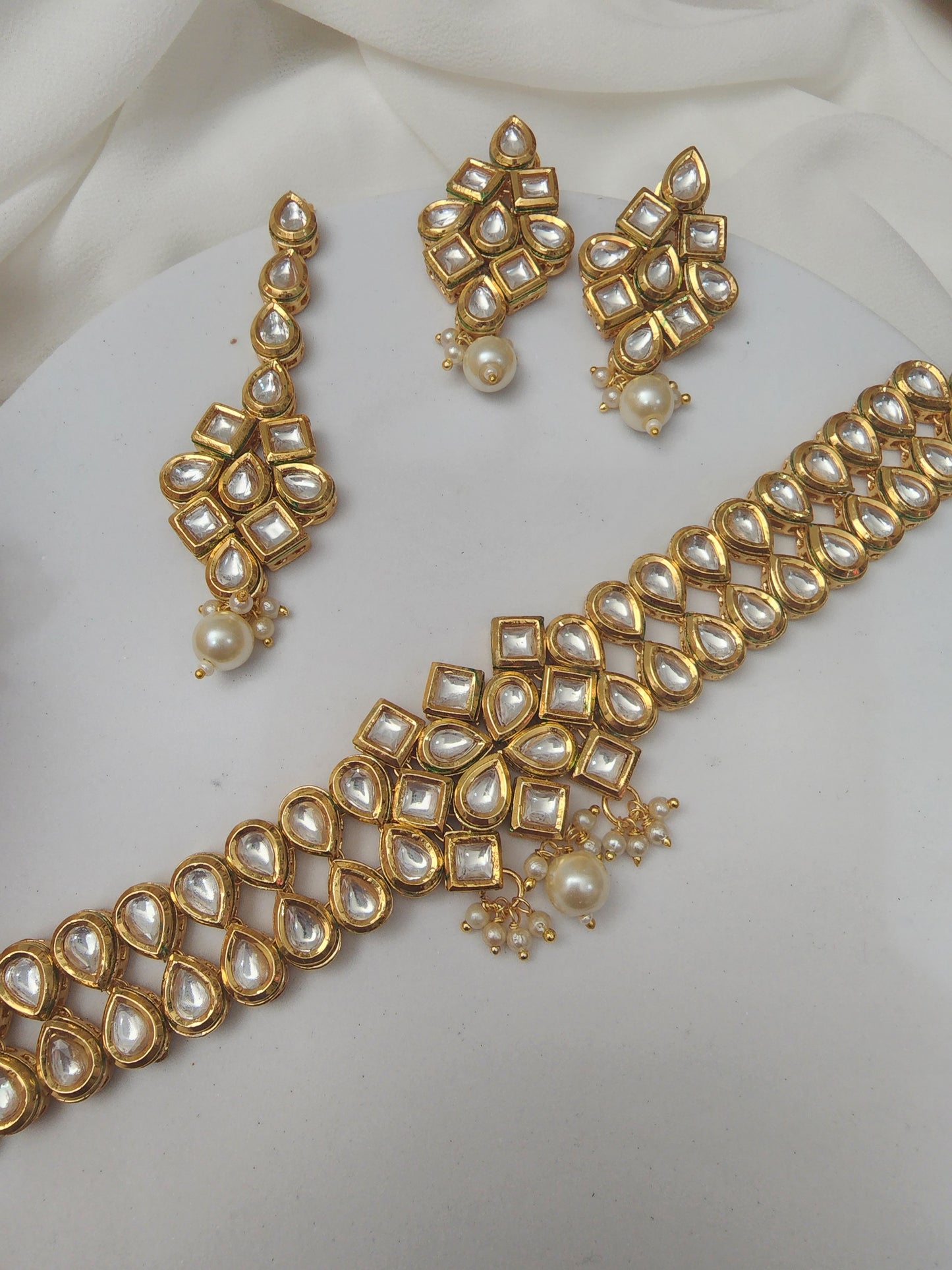 Aashwi kundan meenakari necklace set