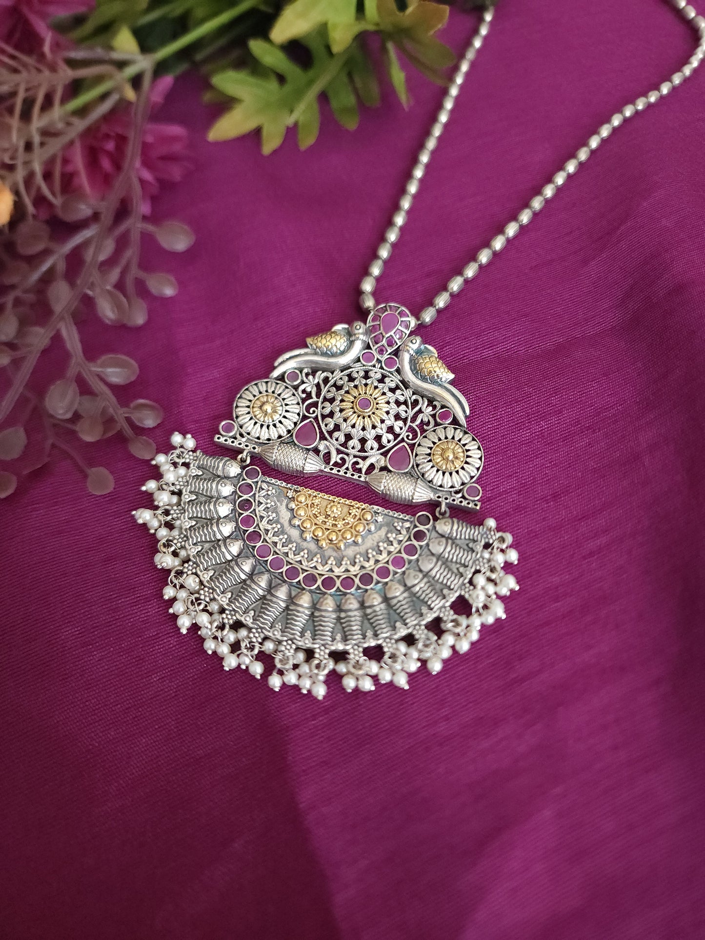 Amora dualtone silver alike necklace