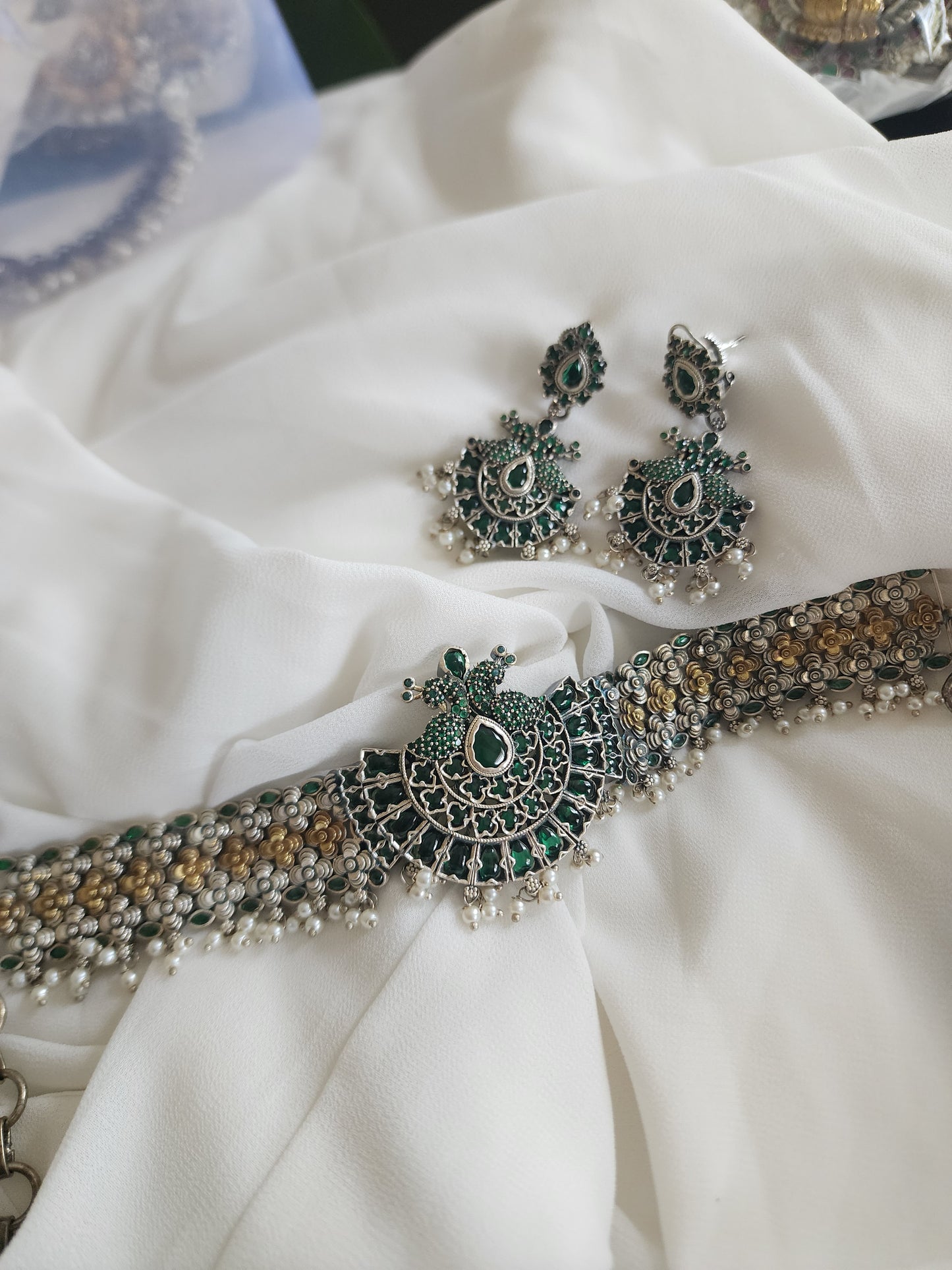 Achyutha Kemp choker necklace set