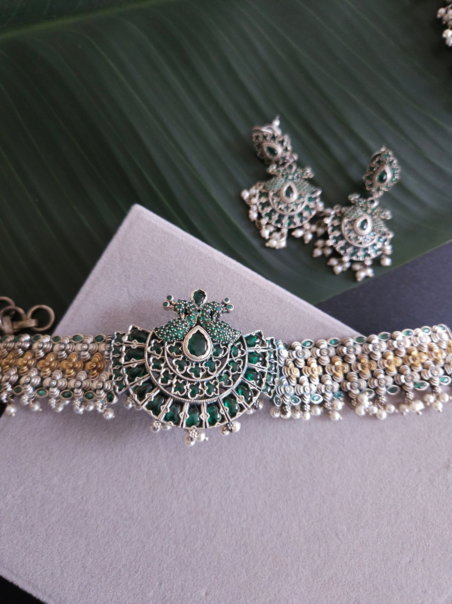 Achyutha Kemp choker necklace set