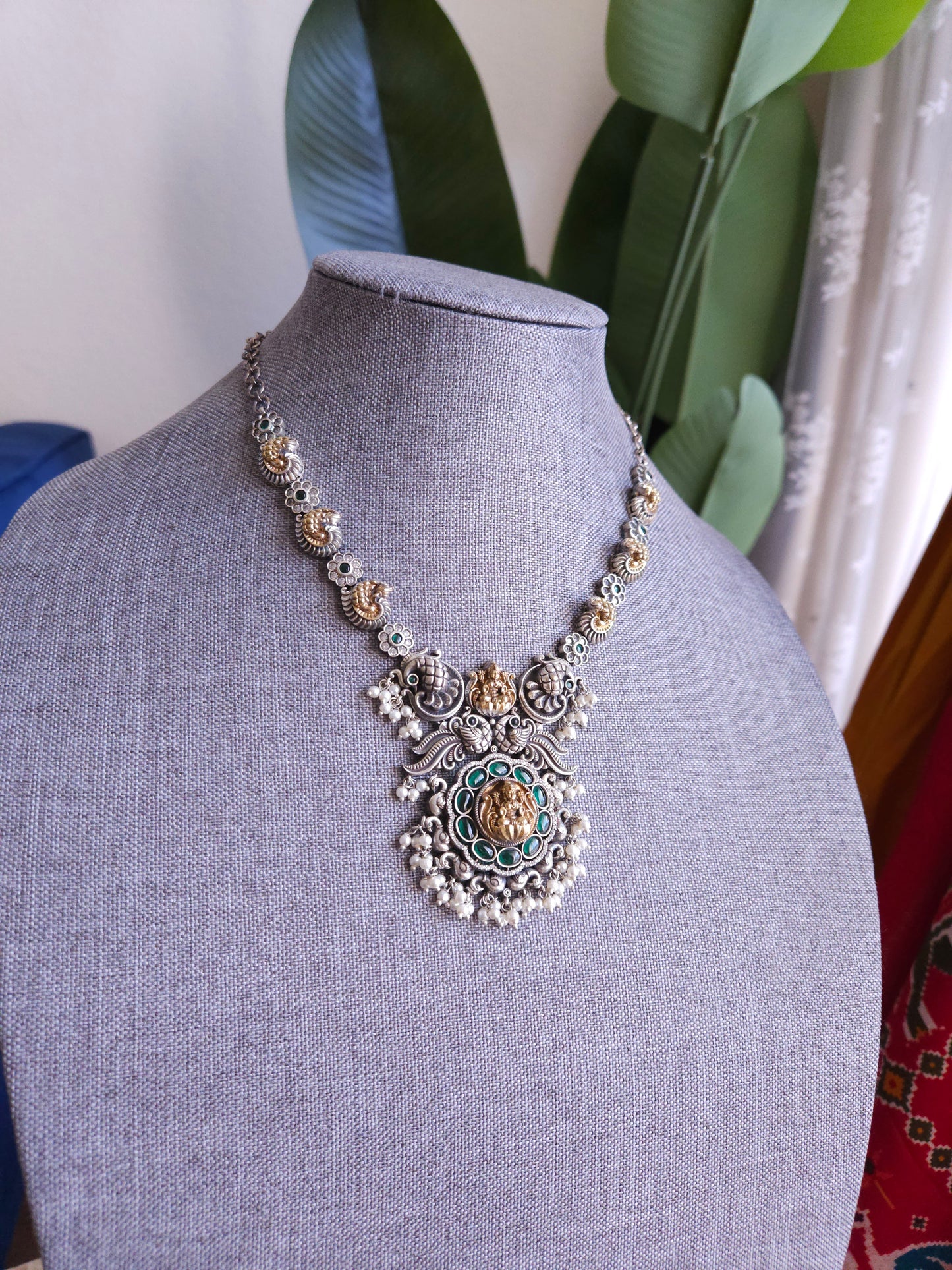 Alicia dualtone necklace set