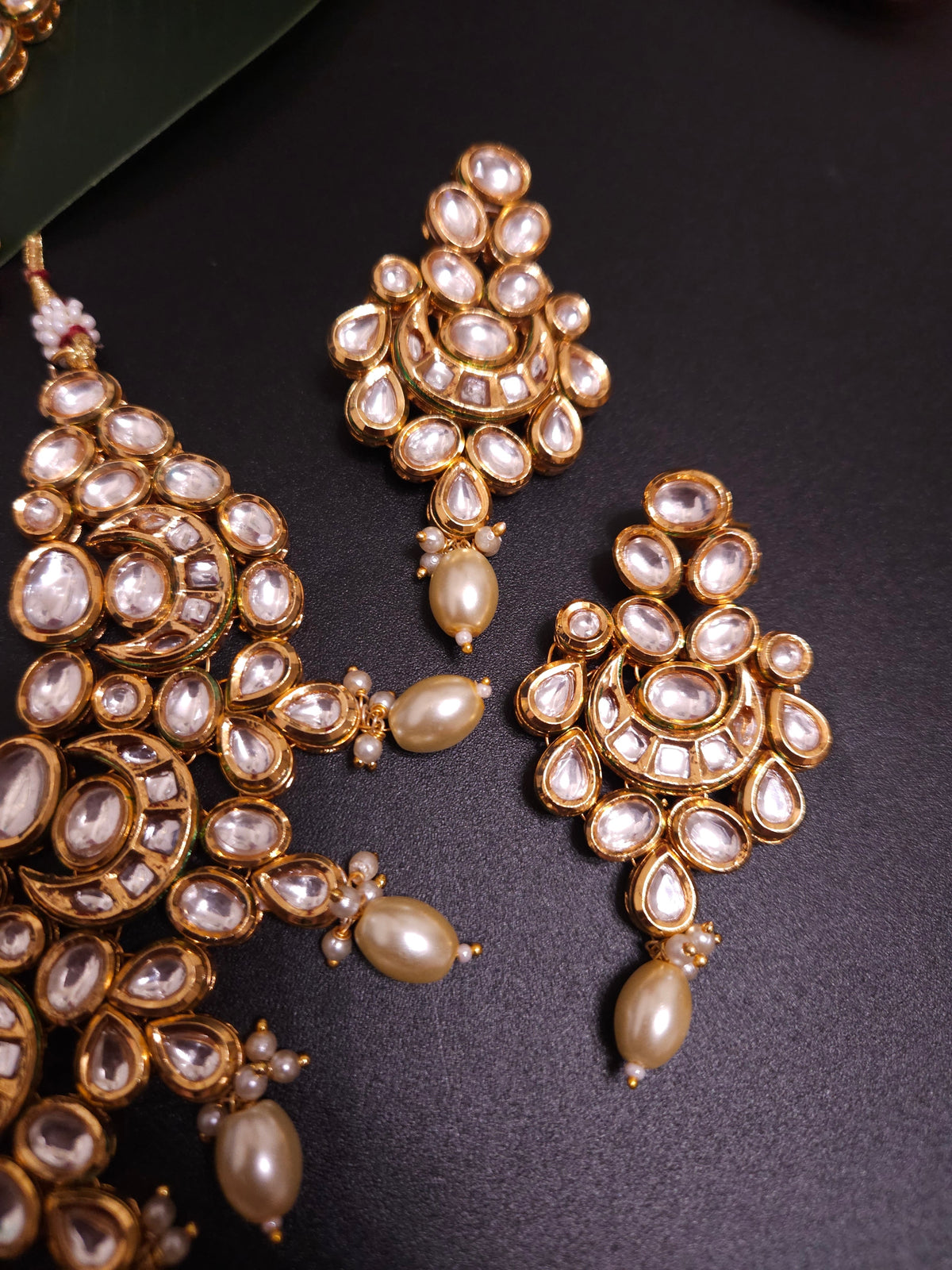 Arva kundan necklace set Classic Kundan Necklace Set with Earrings & Maang Tikka | Funcre8tions