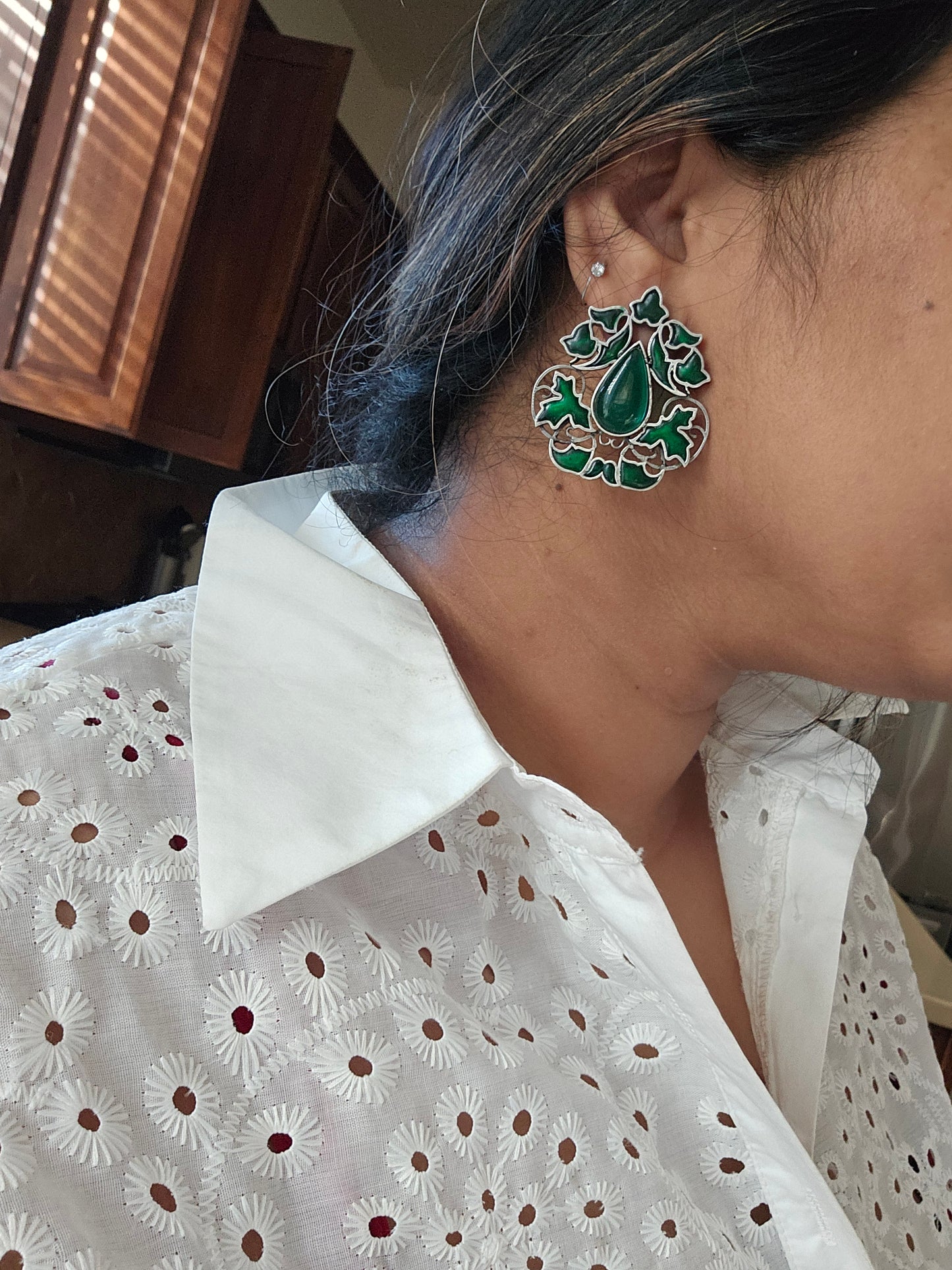Xxl kemp silver alike stud earrings