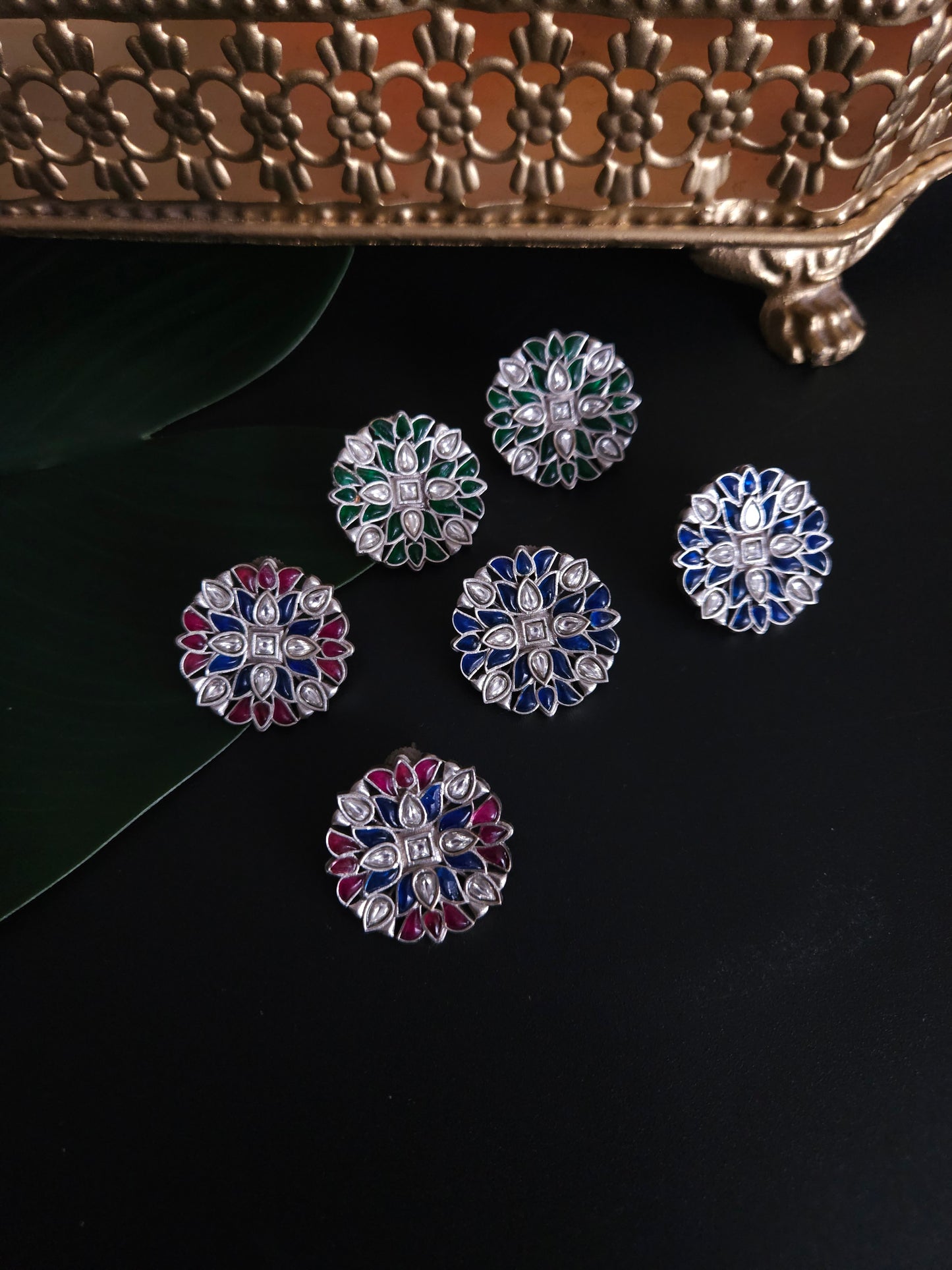 Medium kemp silver alike stud earrings