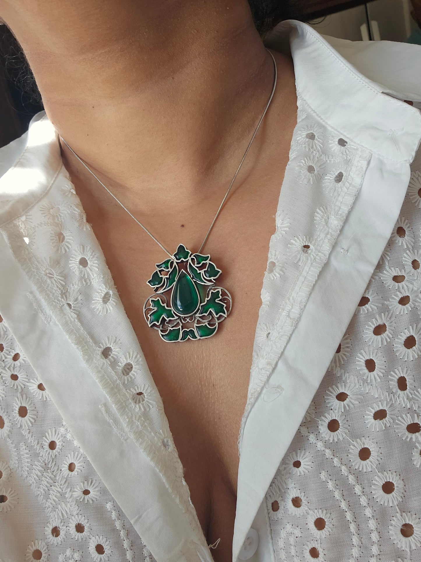 Lotus contemporary necklace set