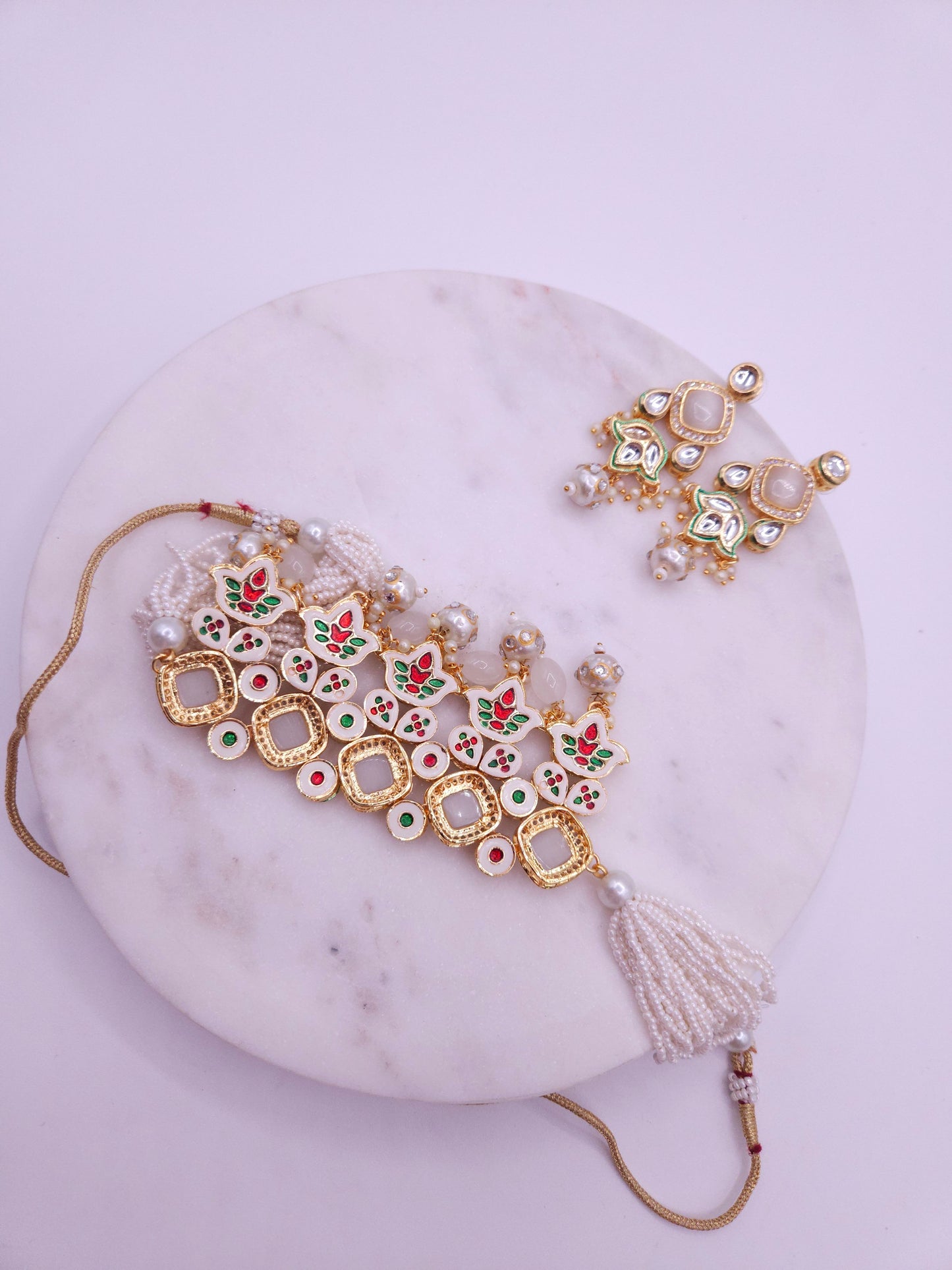 Aanshi kundan choker necklace set