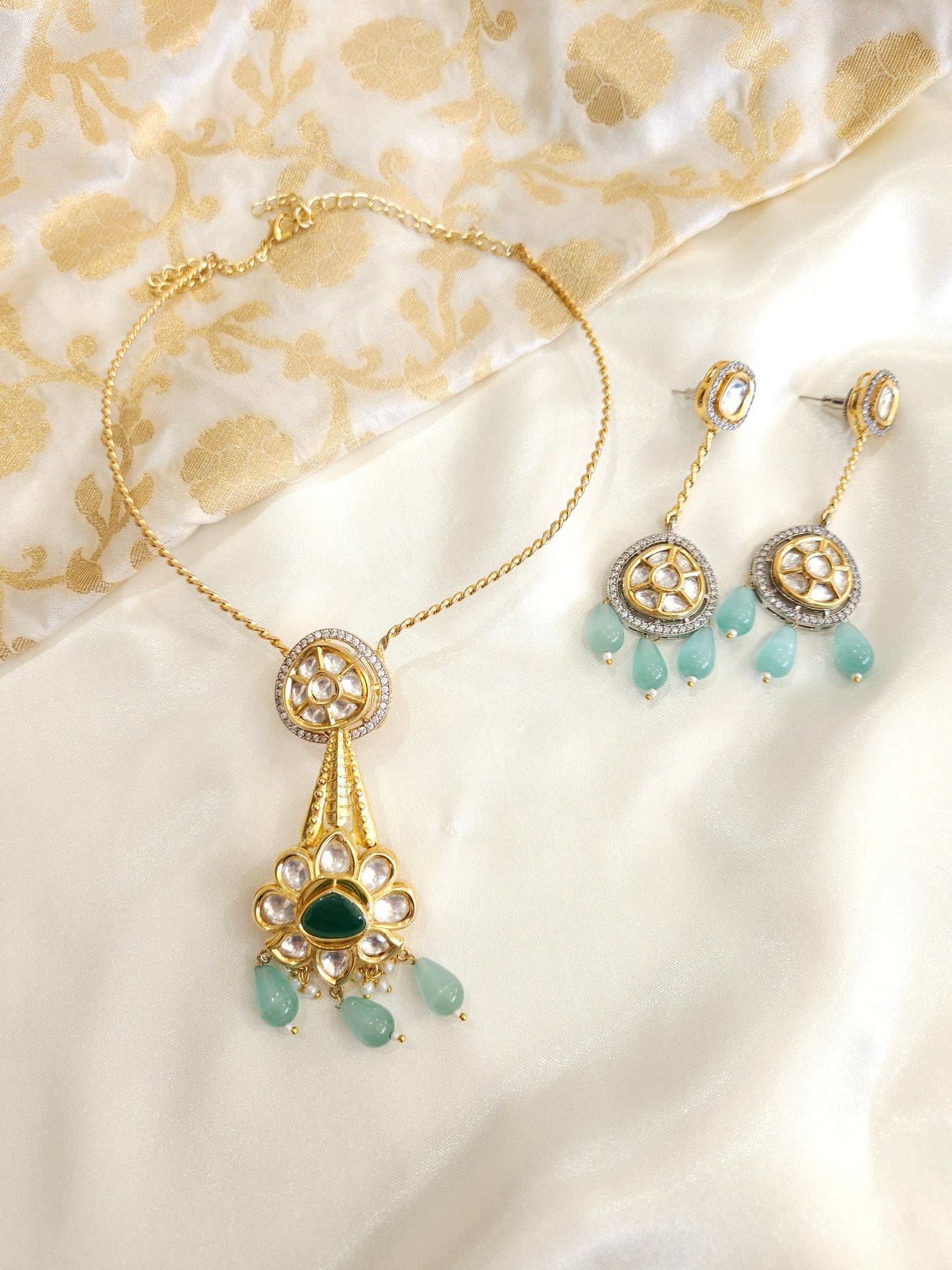 Ridhi polki kundan necklace set