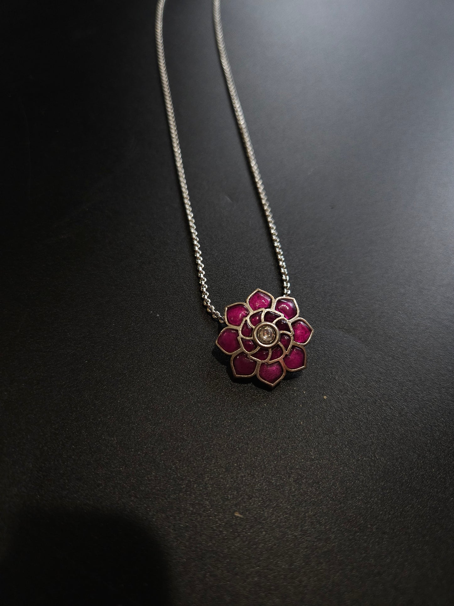 Aarvi contemporary dainty necklace