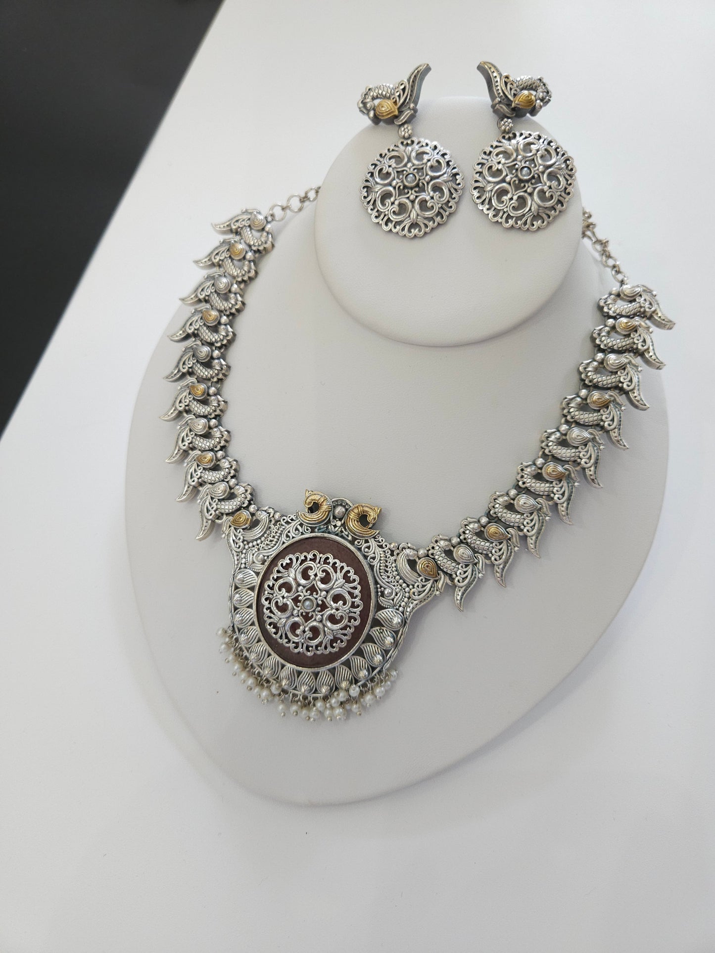 Alicia dualtone necklace set