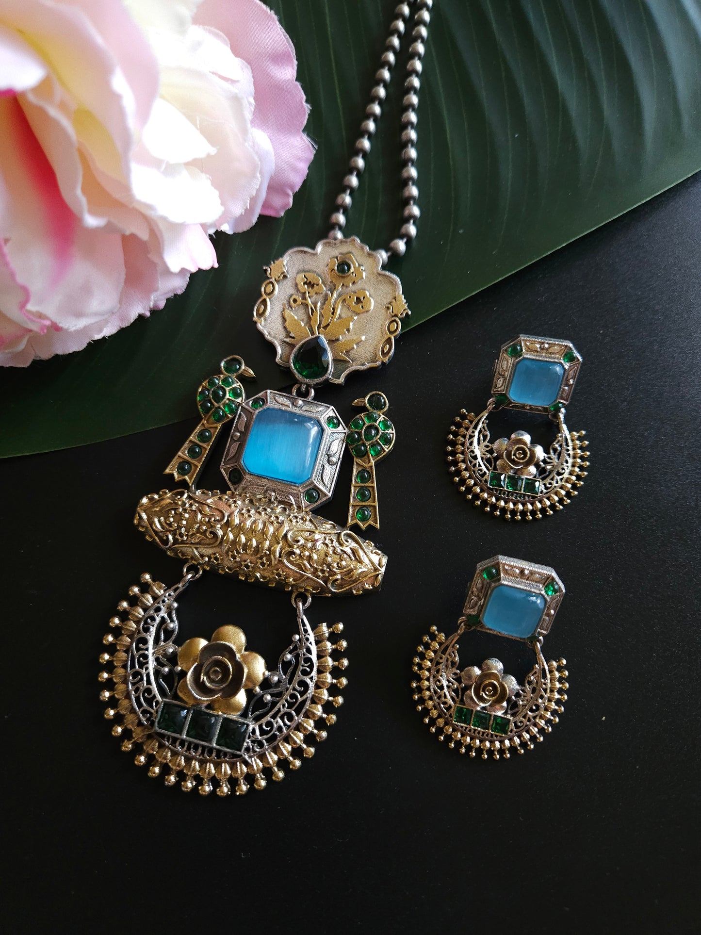 Aarna fusion handmade necklace set