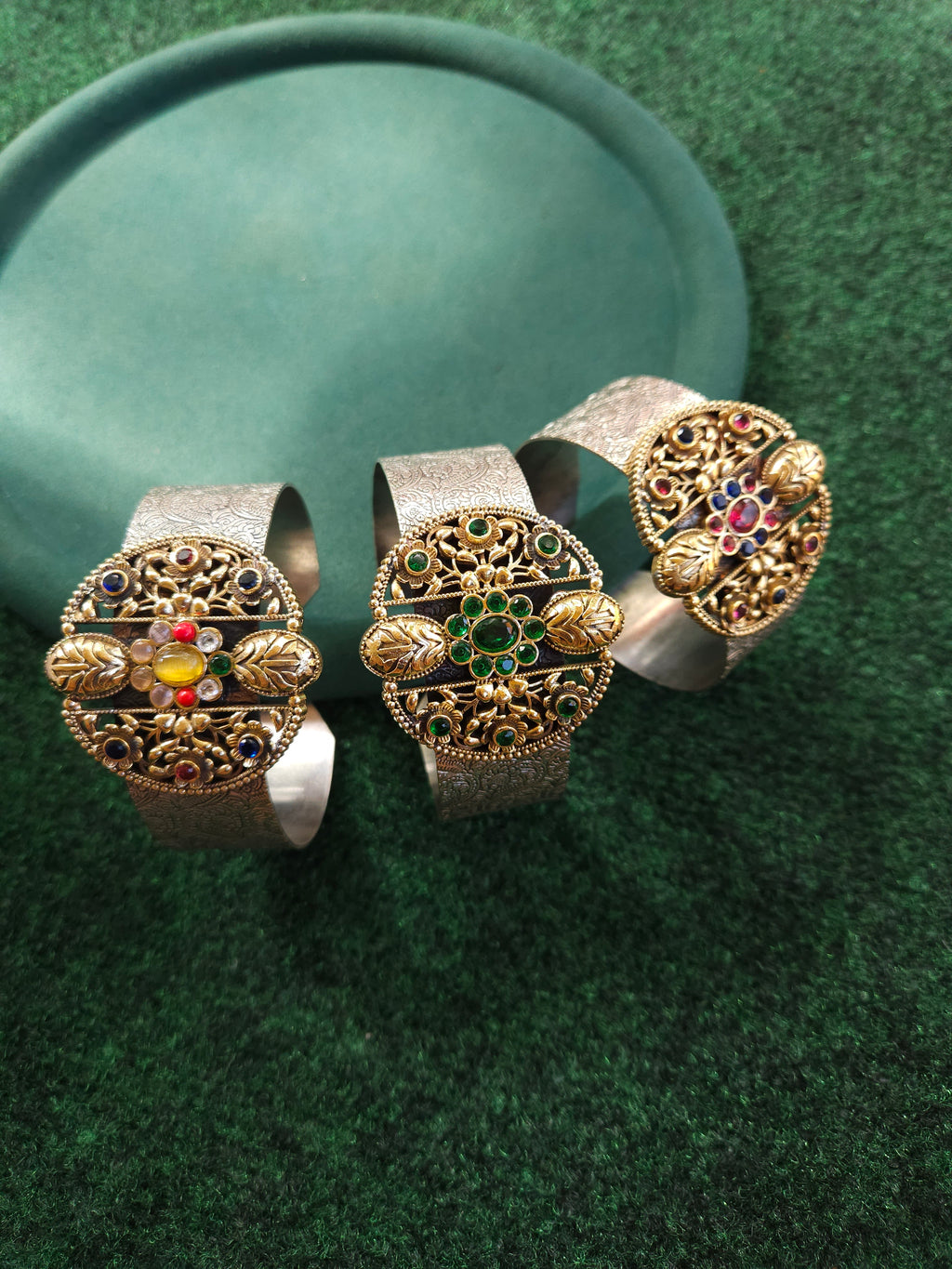 Dualtone silveralike bracelet (price for 1 bangle)