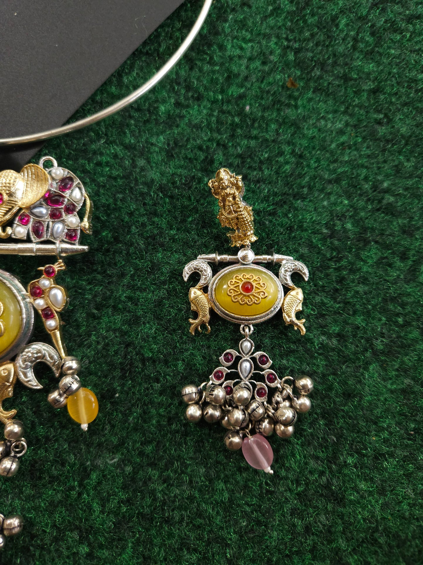 Achyutha dualtone hasli necklace set