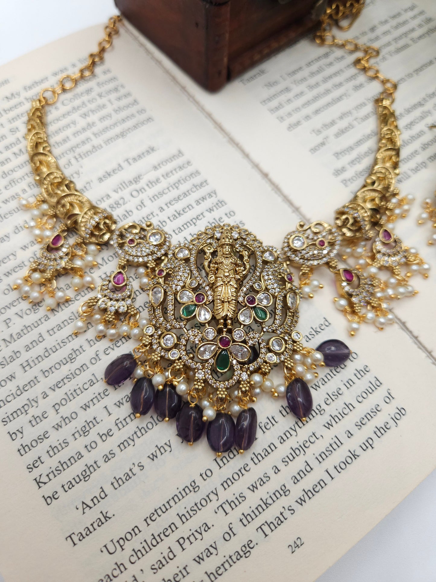 Victorian mossanite hasli necklace with earrings
