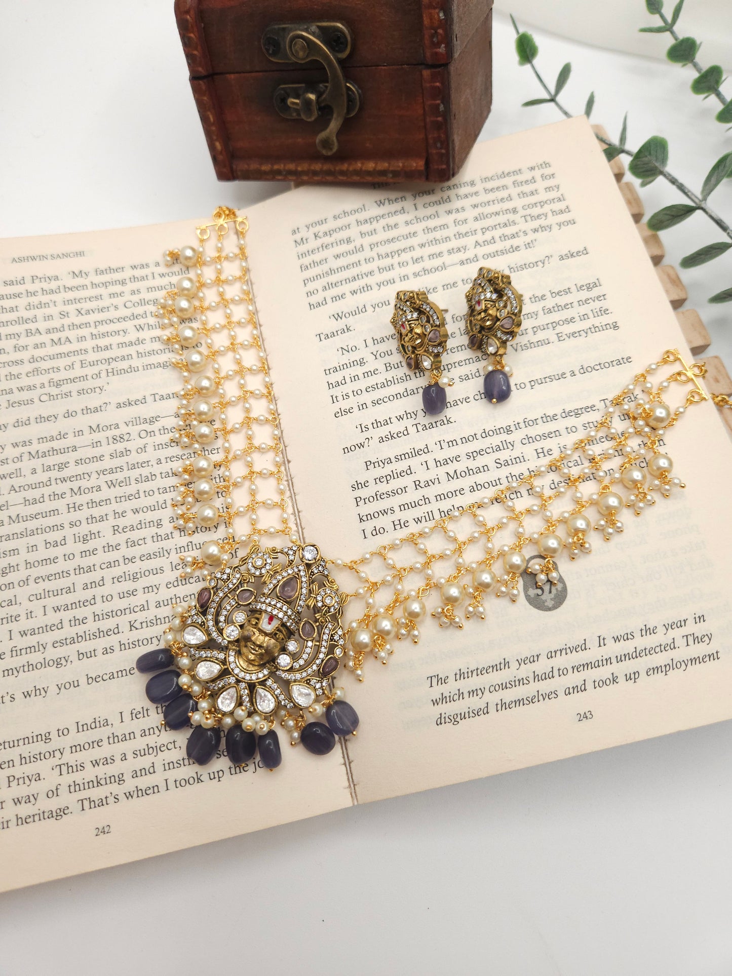 Victorian polki necklace with earrings