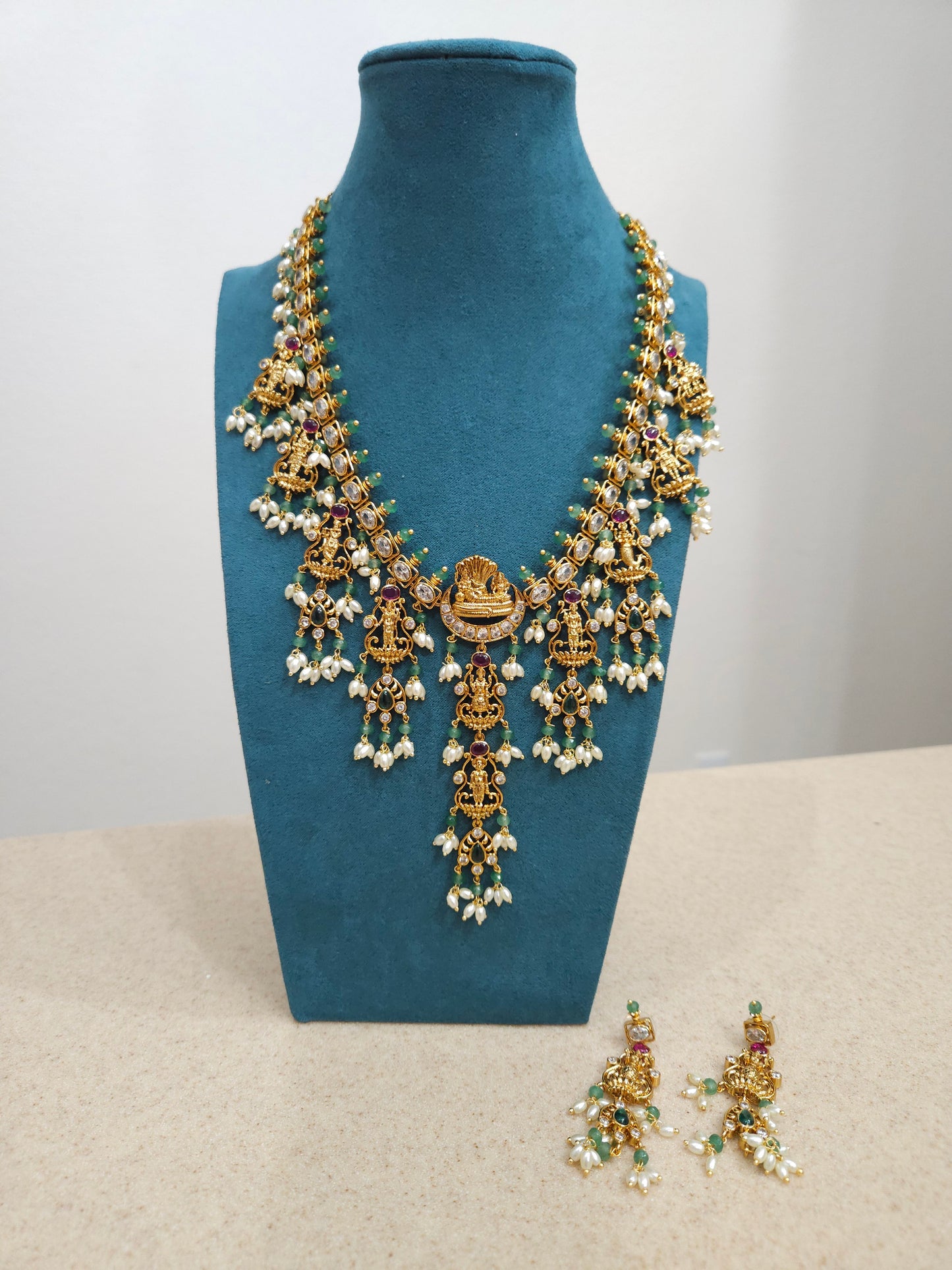 Sarya designer gold plated necklace set