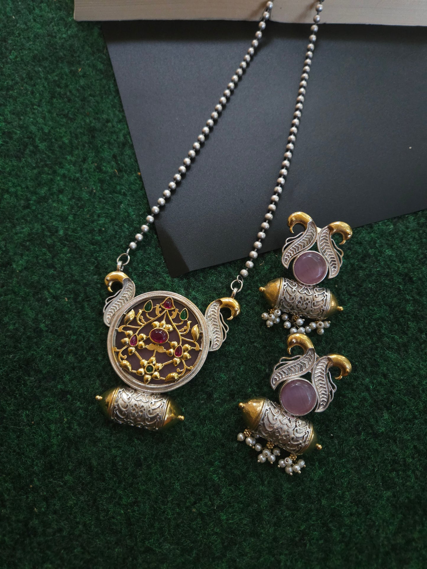 Aanshi fusion dualtone pendant necklace set