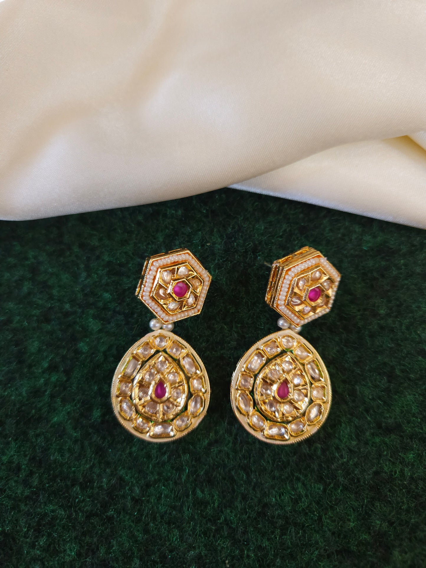 Prachi kundan earrings