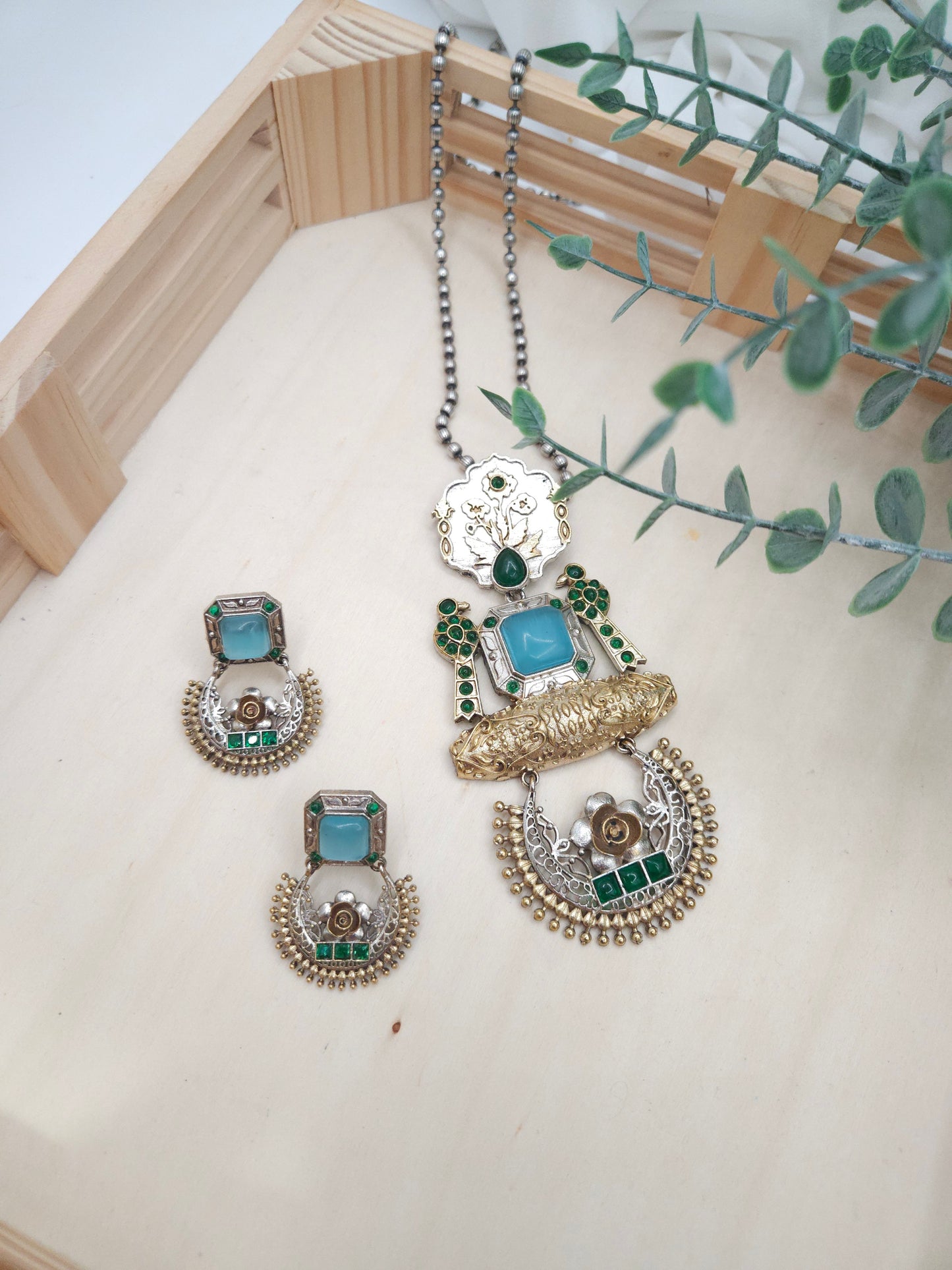 Aarna fusion handmade necklace set