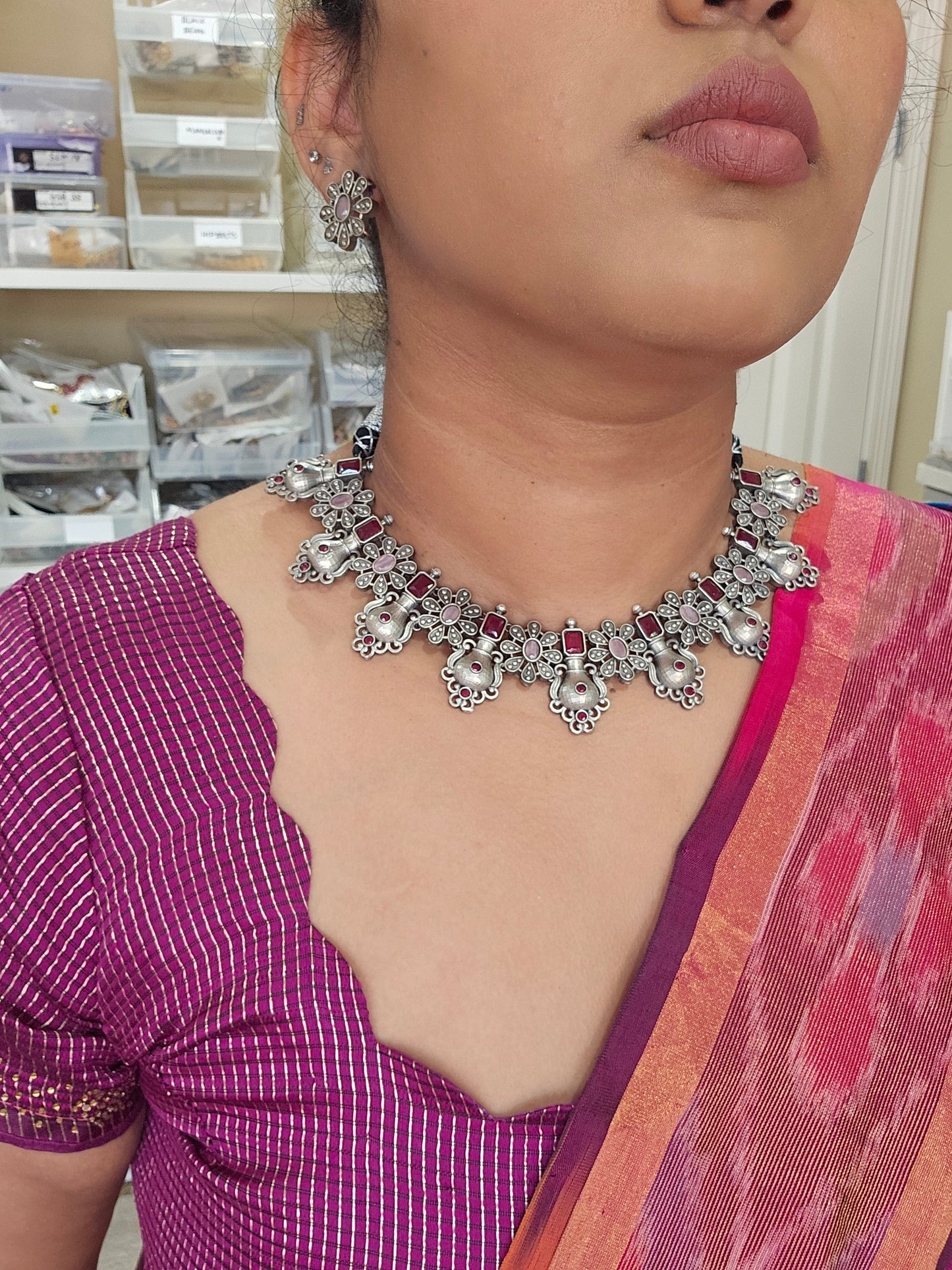 Alaya silver alike  necklace set