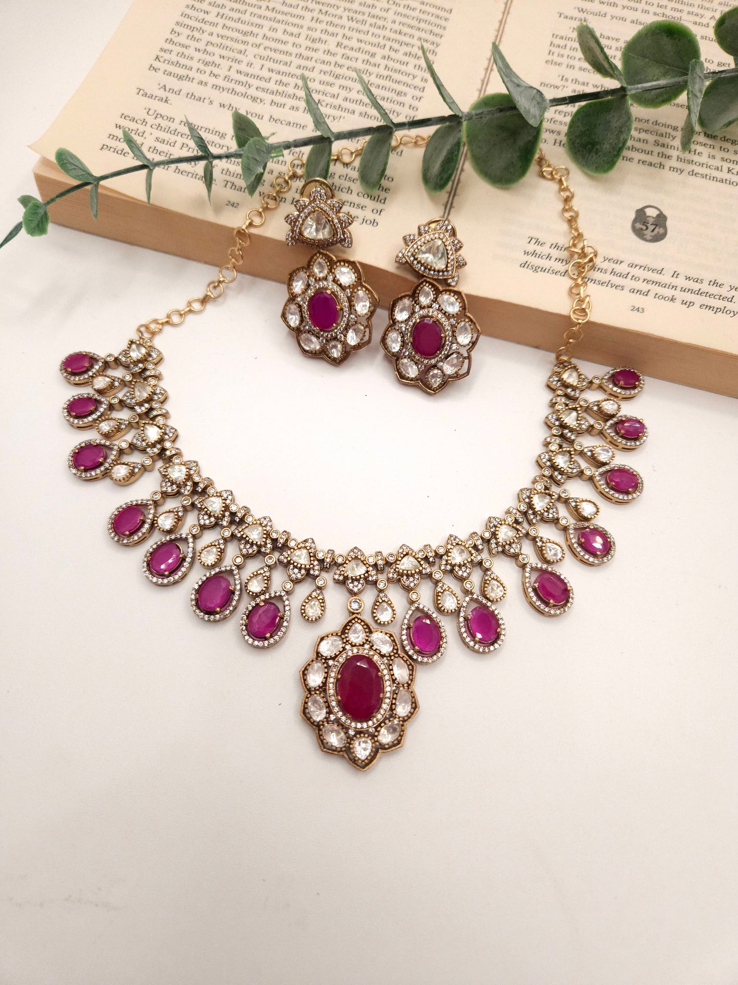 Ridhi victorian mossanite polki necklace set