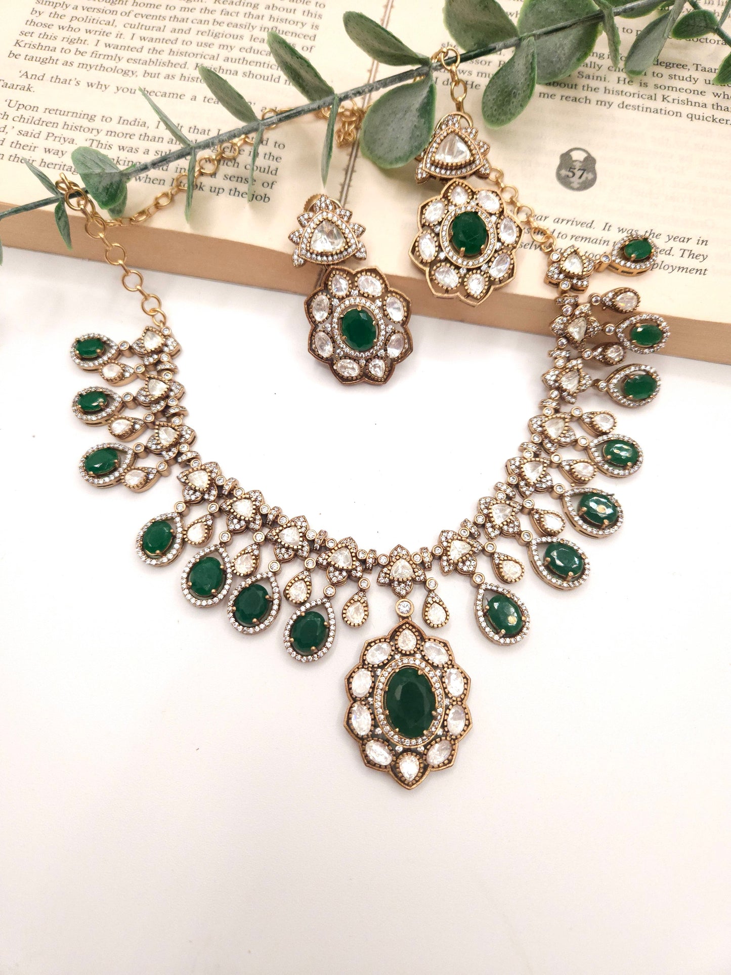 Ridhi victorian mossanite polki necklace set