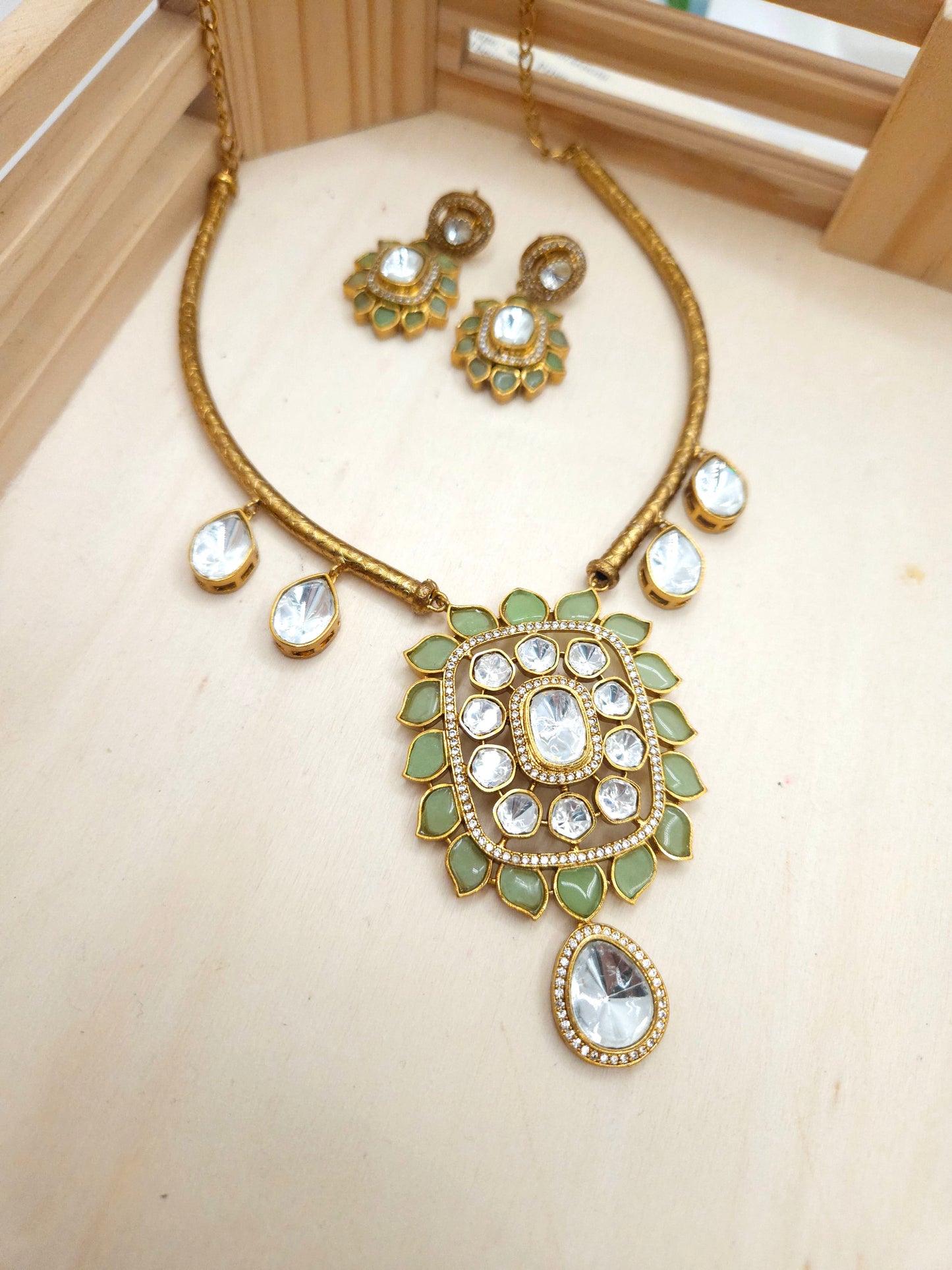 Ridhi mossanite polki necklace set