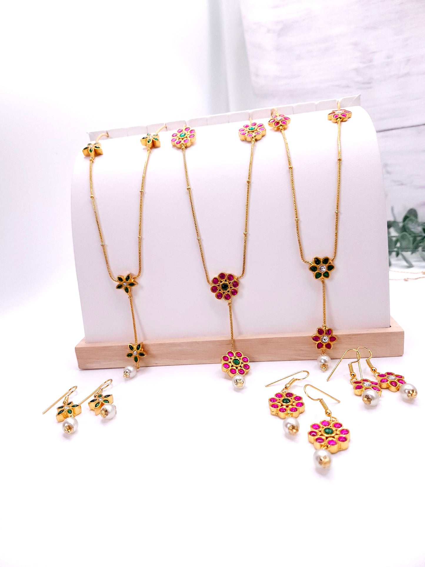 Aarvi jadau kundan necklace set