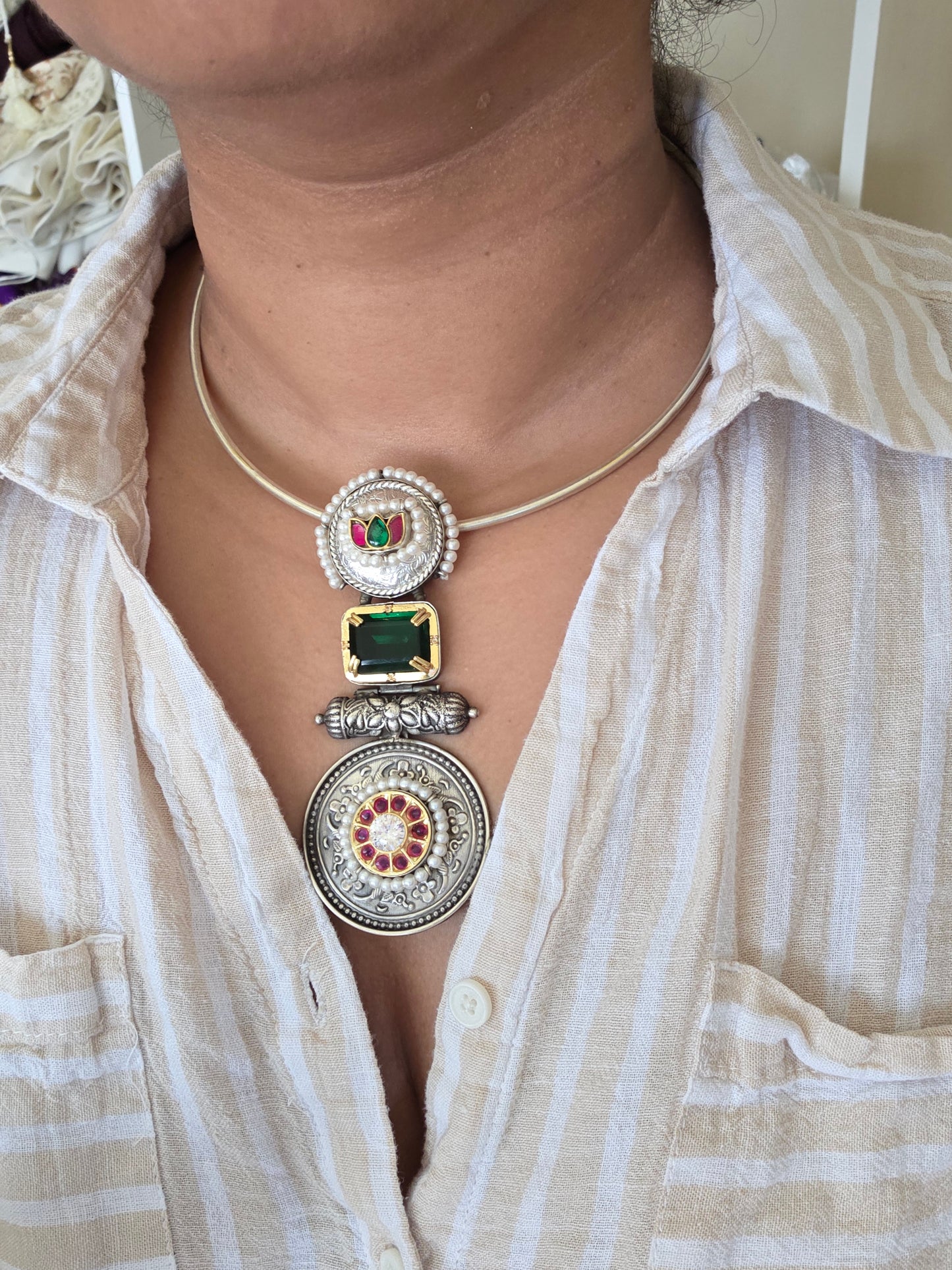 Achyutha dualtone hasli necklace