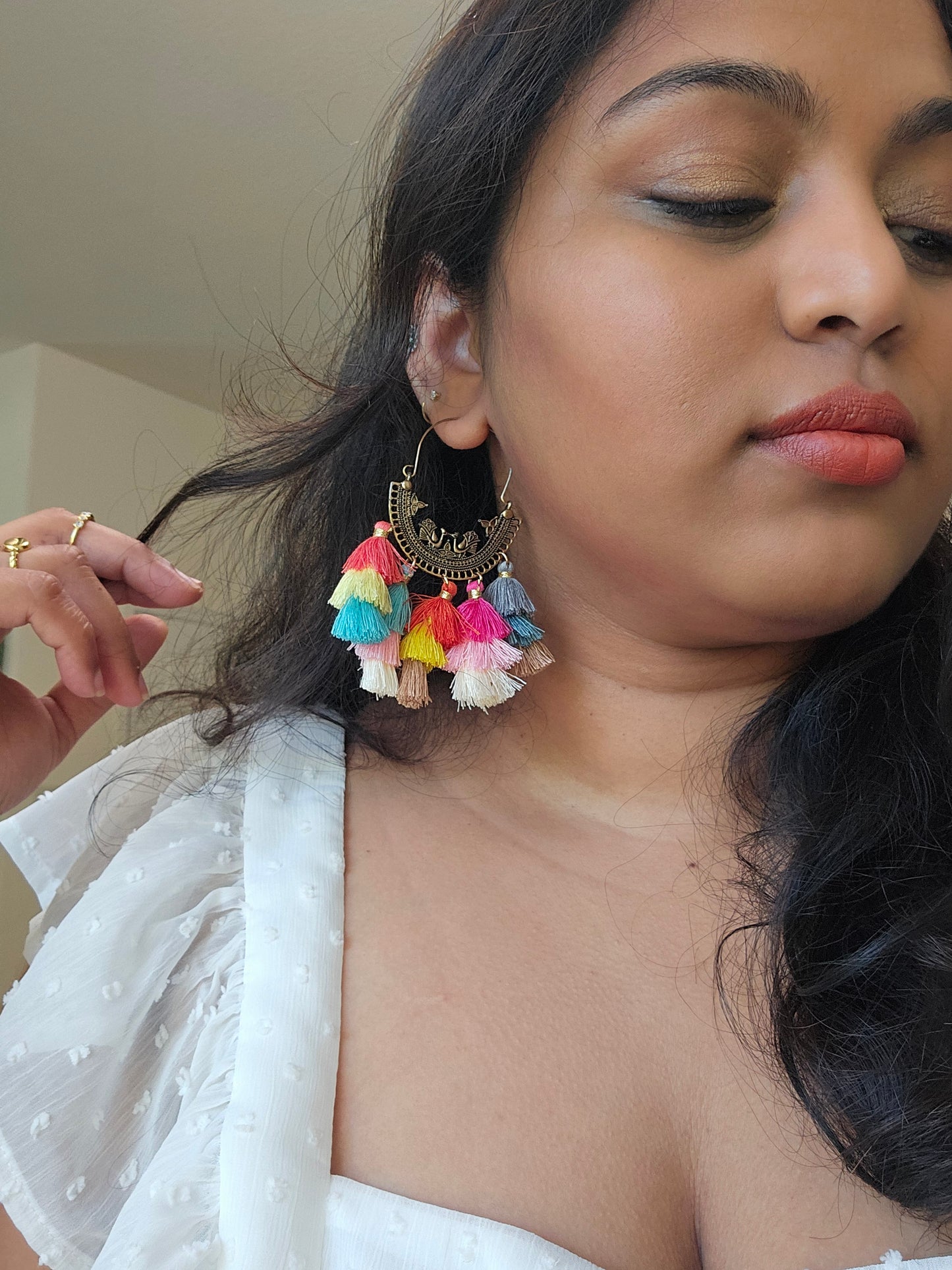 Tassel hoop earrings