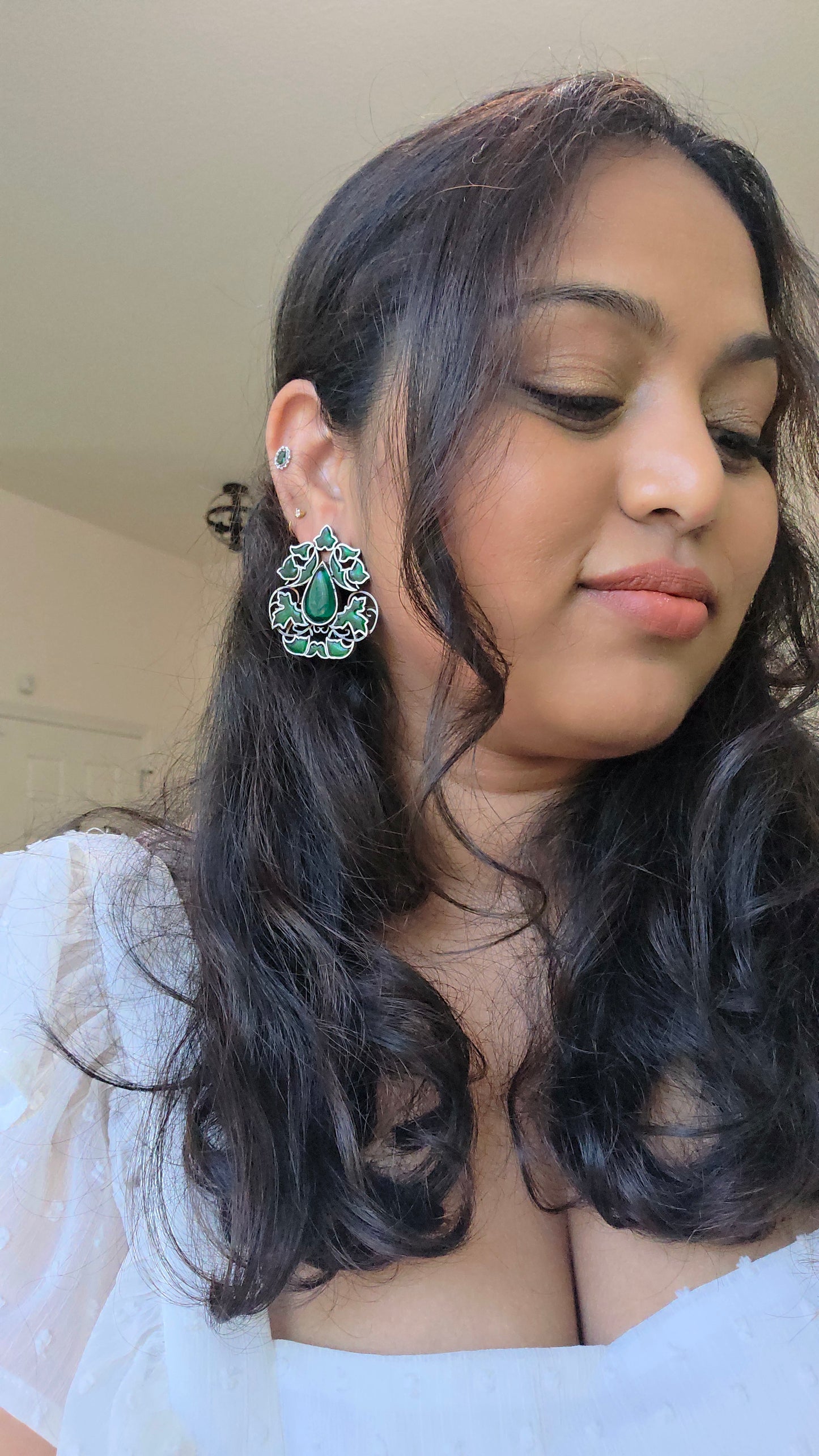 Xxl kemp silver alike stud earrings