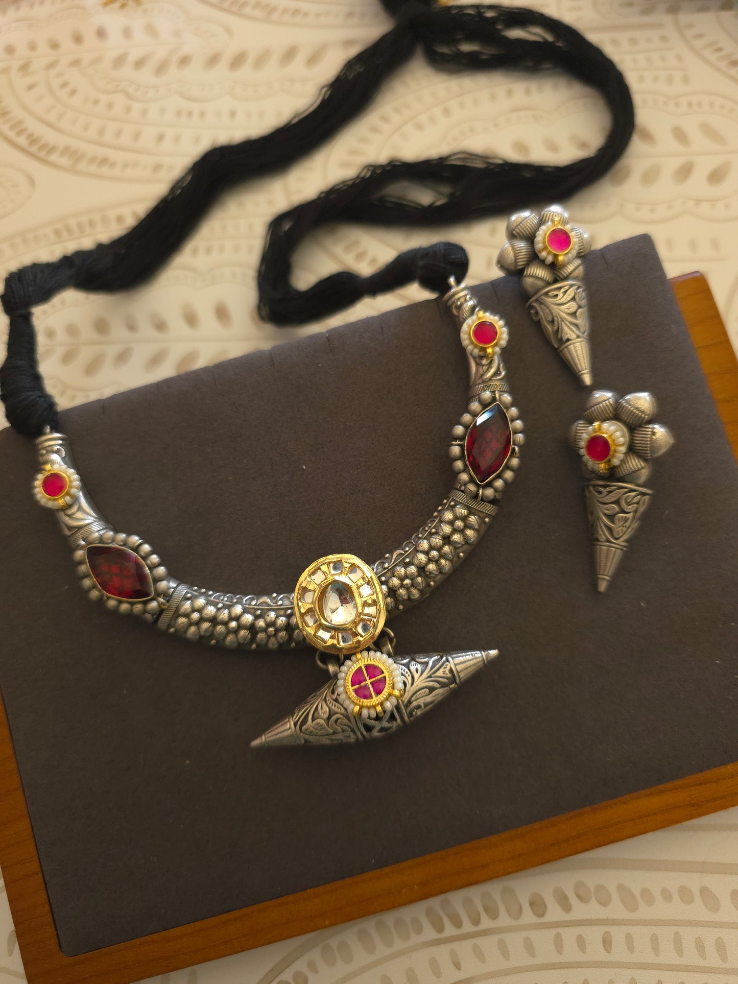 Achyutha fusion hasli necklace set