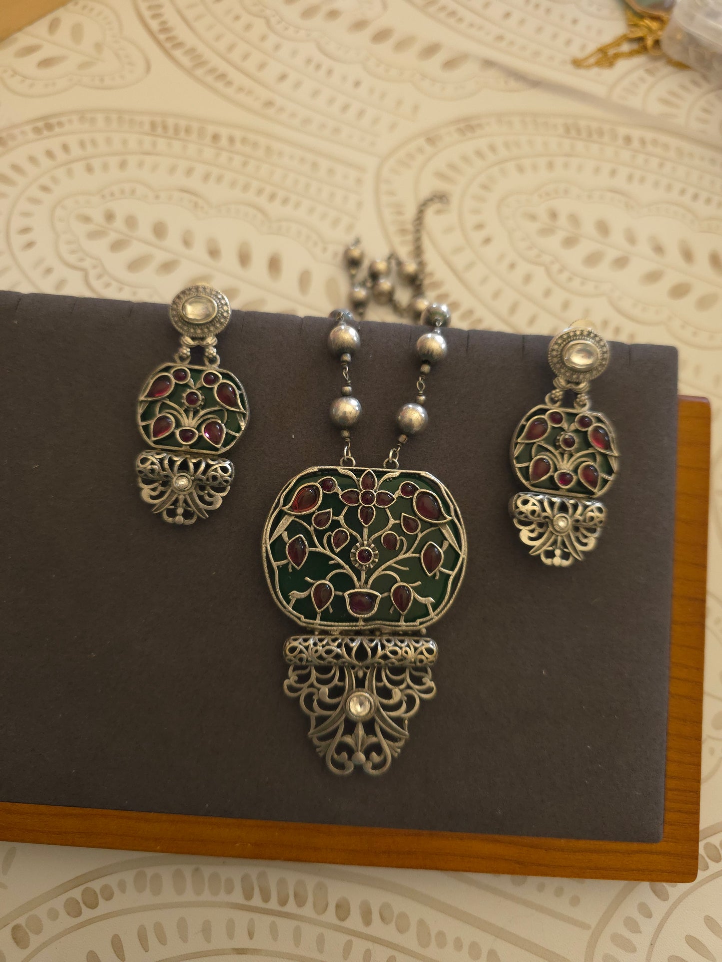 Asma silver alike fusion pendant necklace