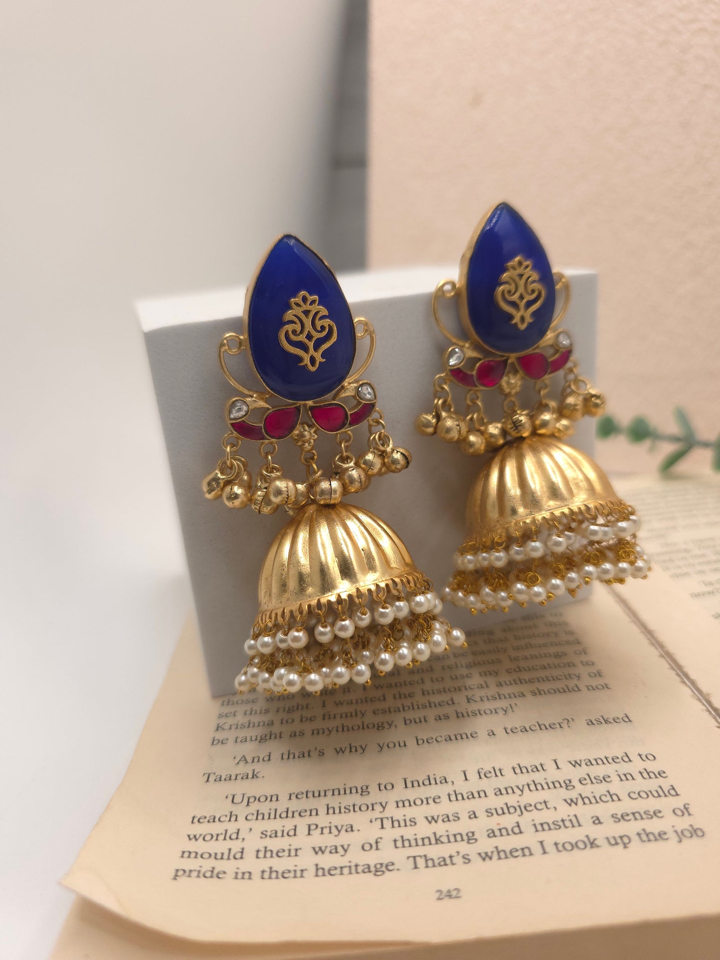 Arin contemporary Fusion earrings