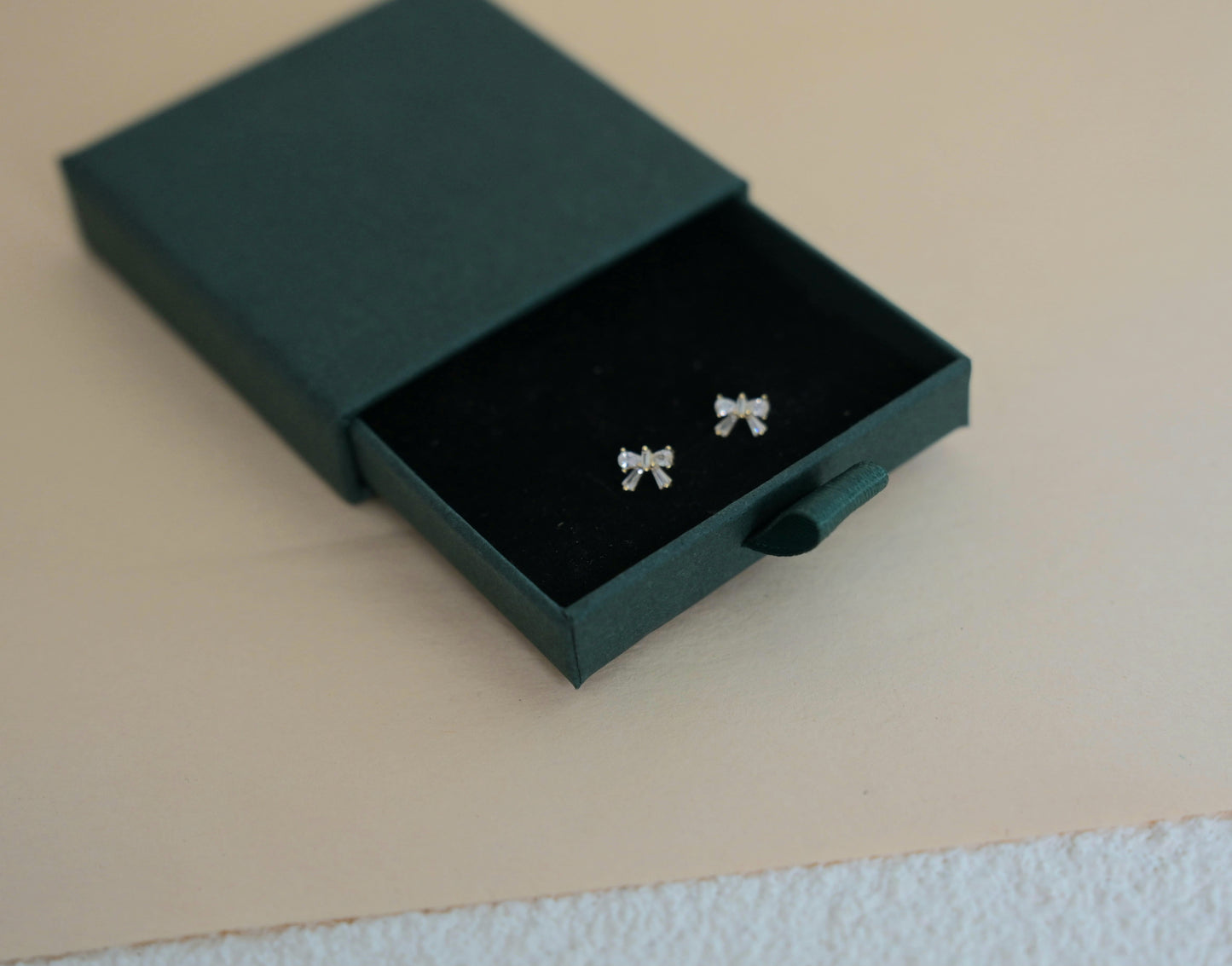 Bow 925 silver stud earrings