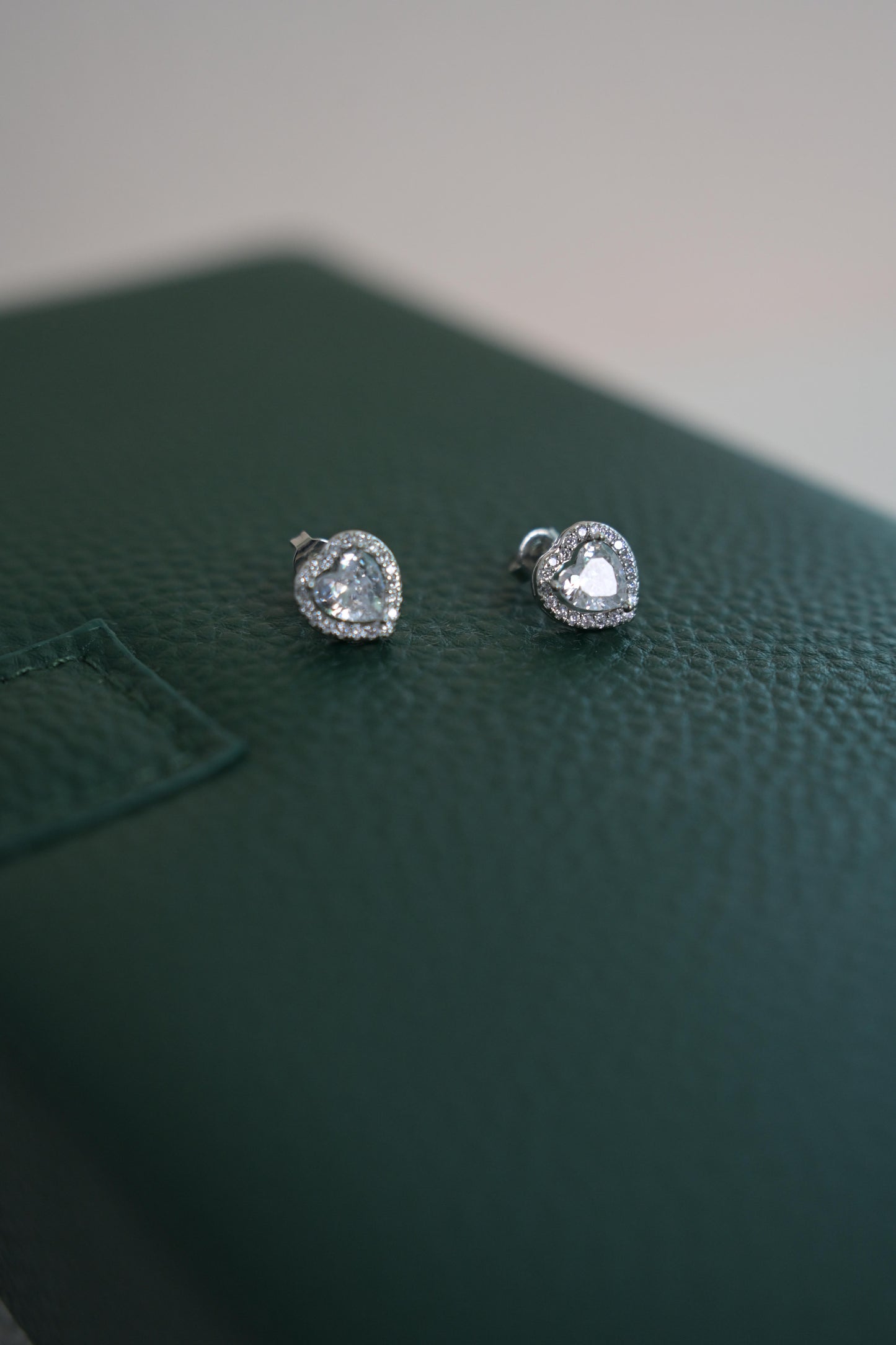 Heart 925 silver stud earrings