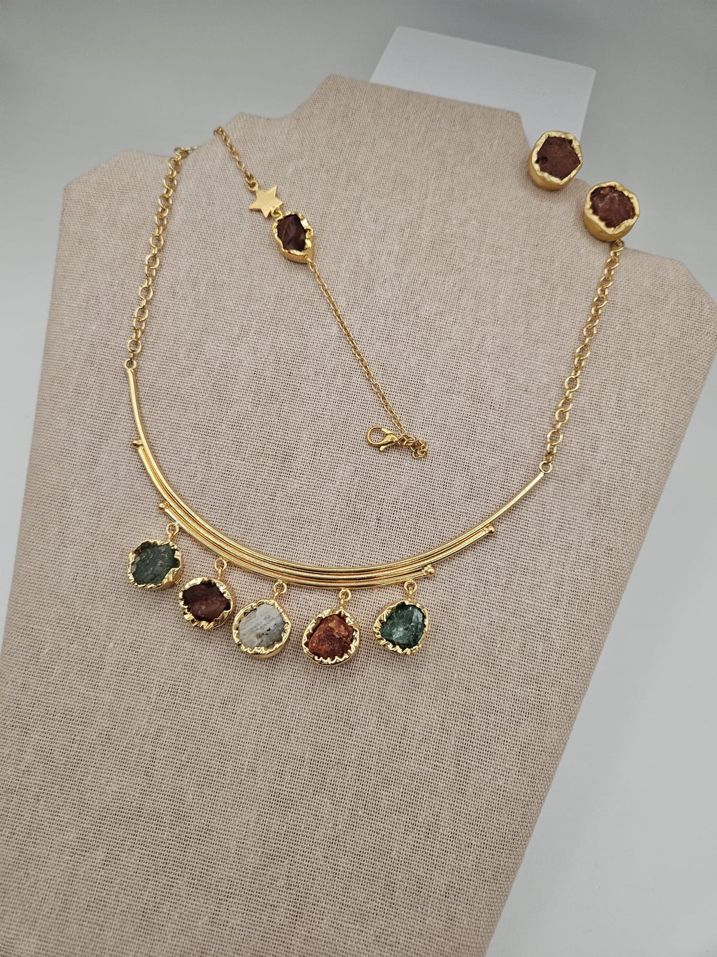 Natural stone necklace set