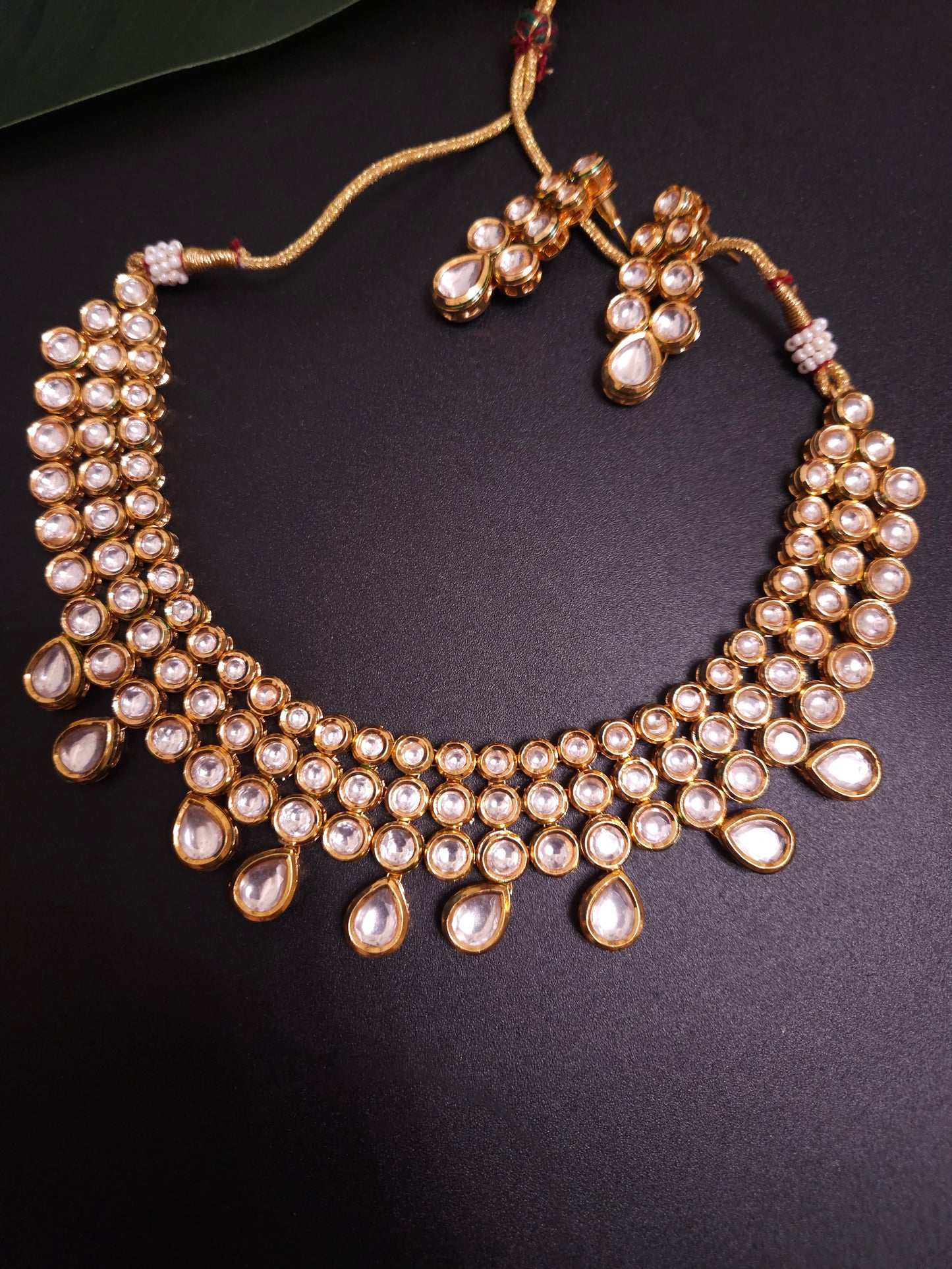 Arva kundan necklace set
