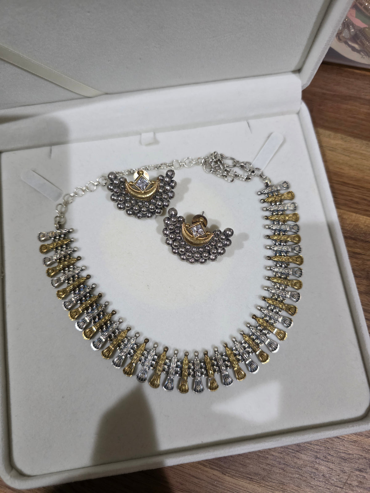 Ambika dualtone necklace set