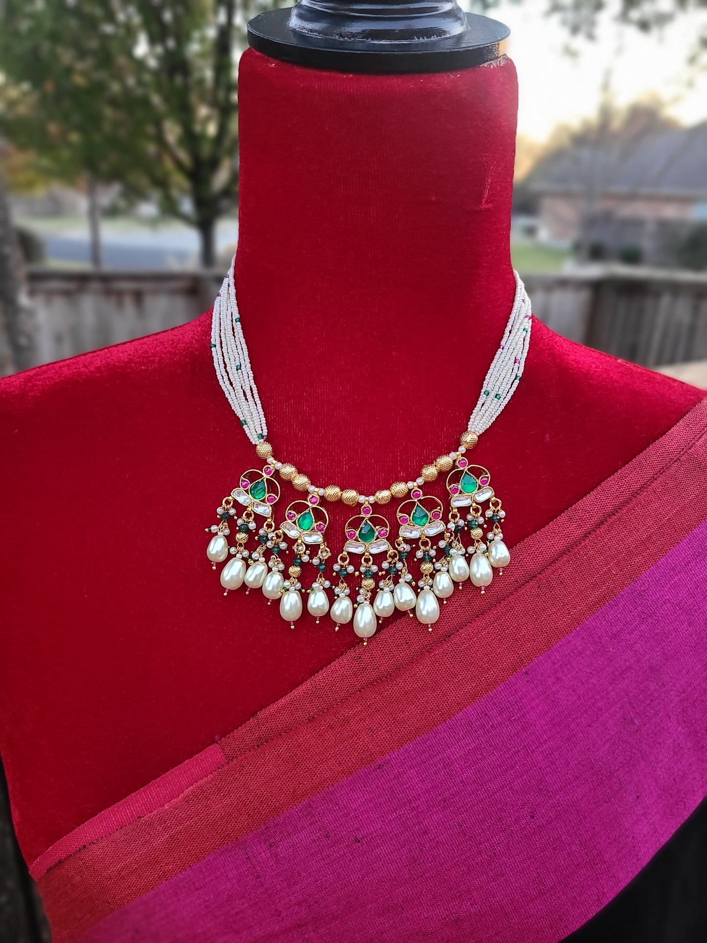 Ashwitha pachi kundan necklace