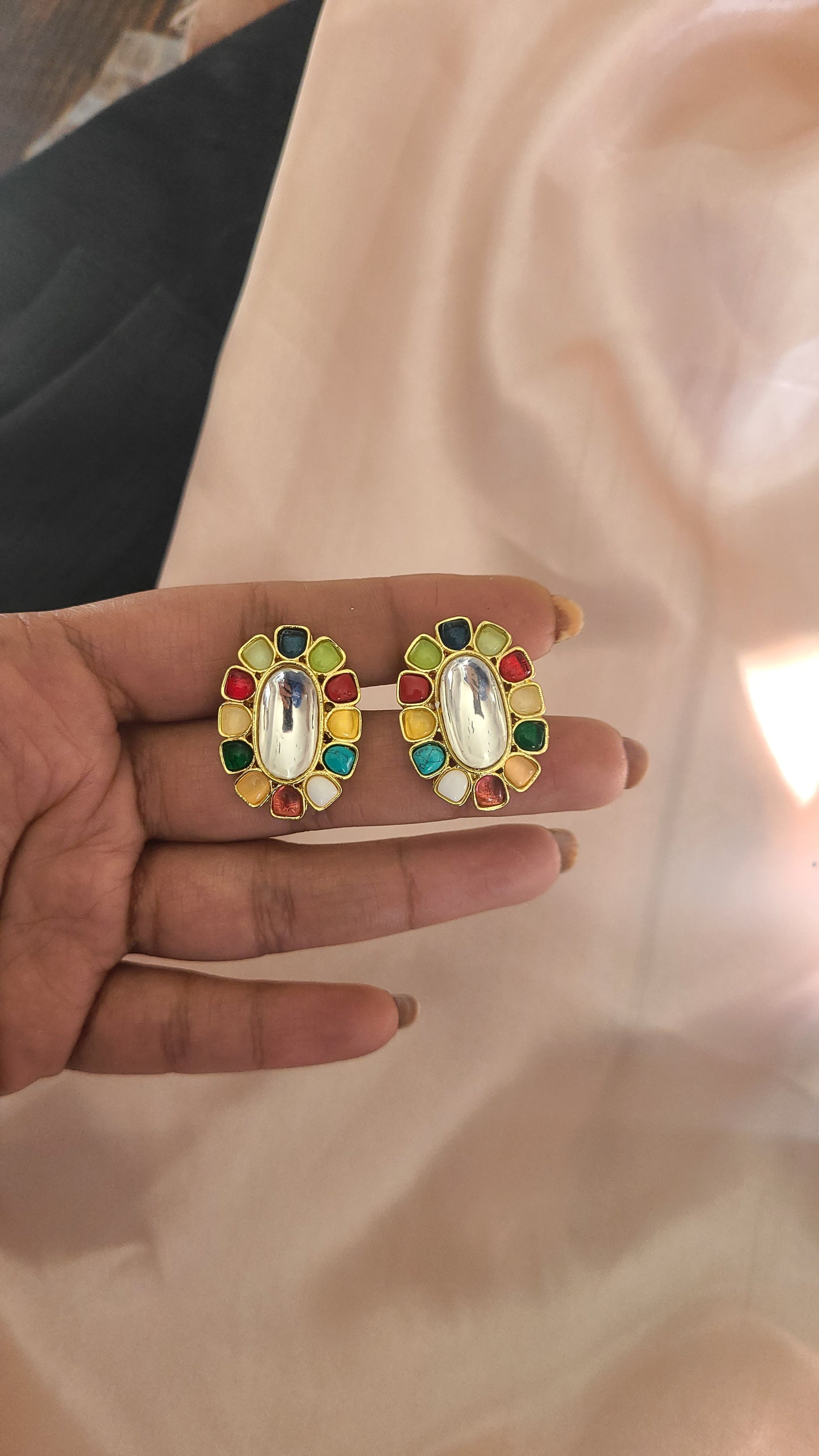 Iditri kundan earrings