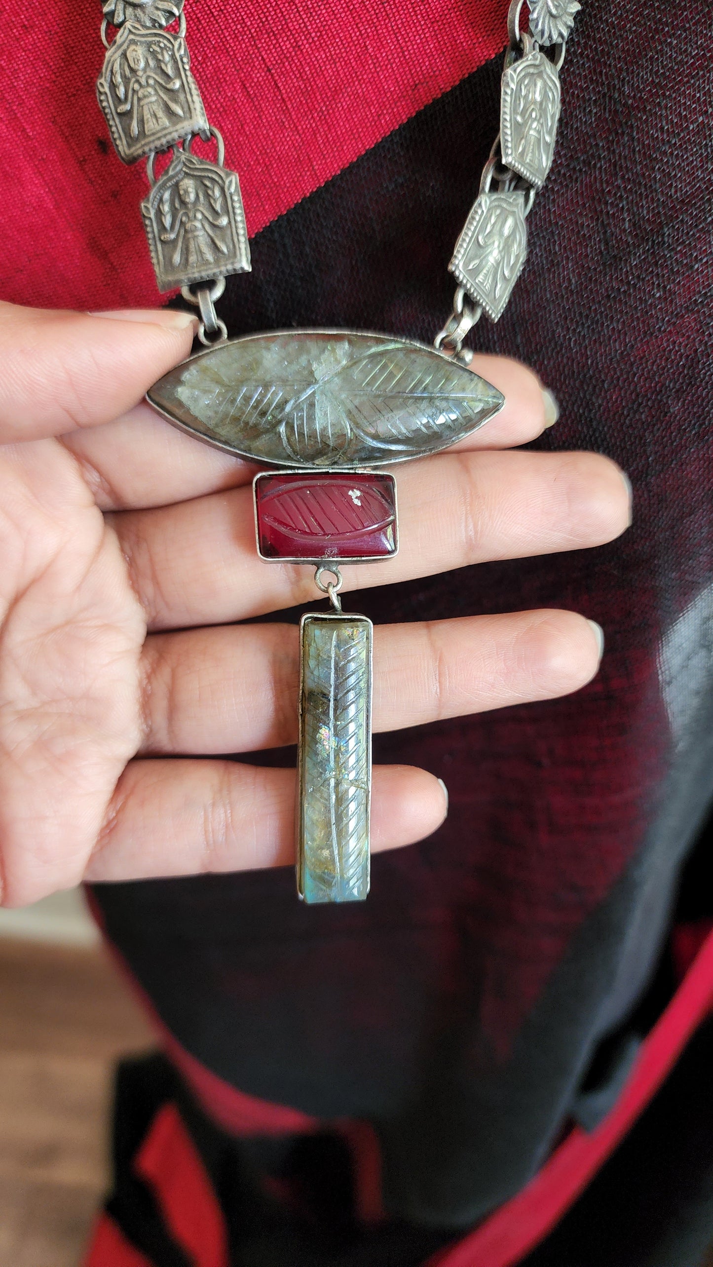 Aashi1 fusion contemporary Silver Alike Necklace