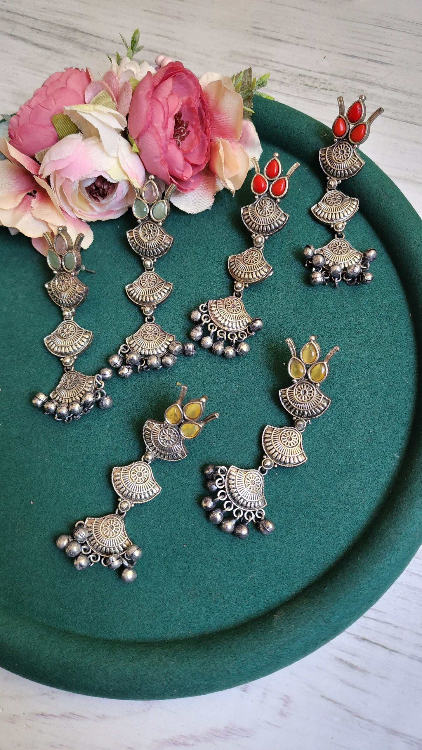 Leya unique silveralike earrings