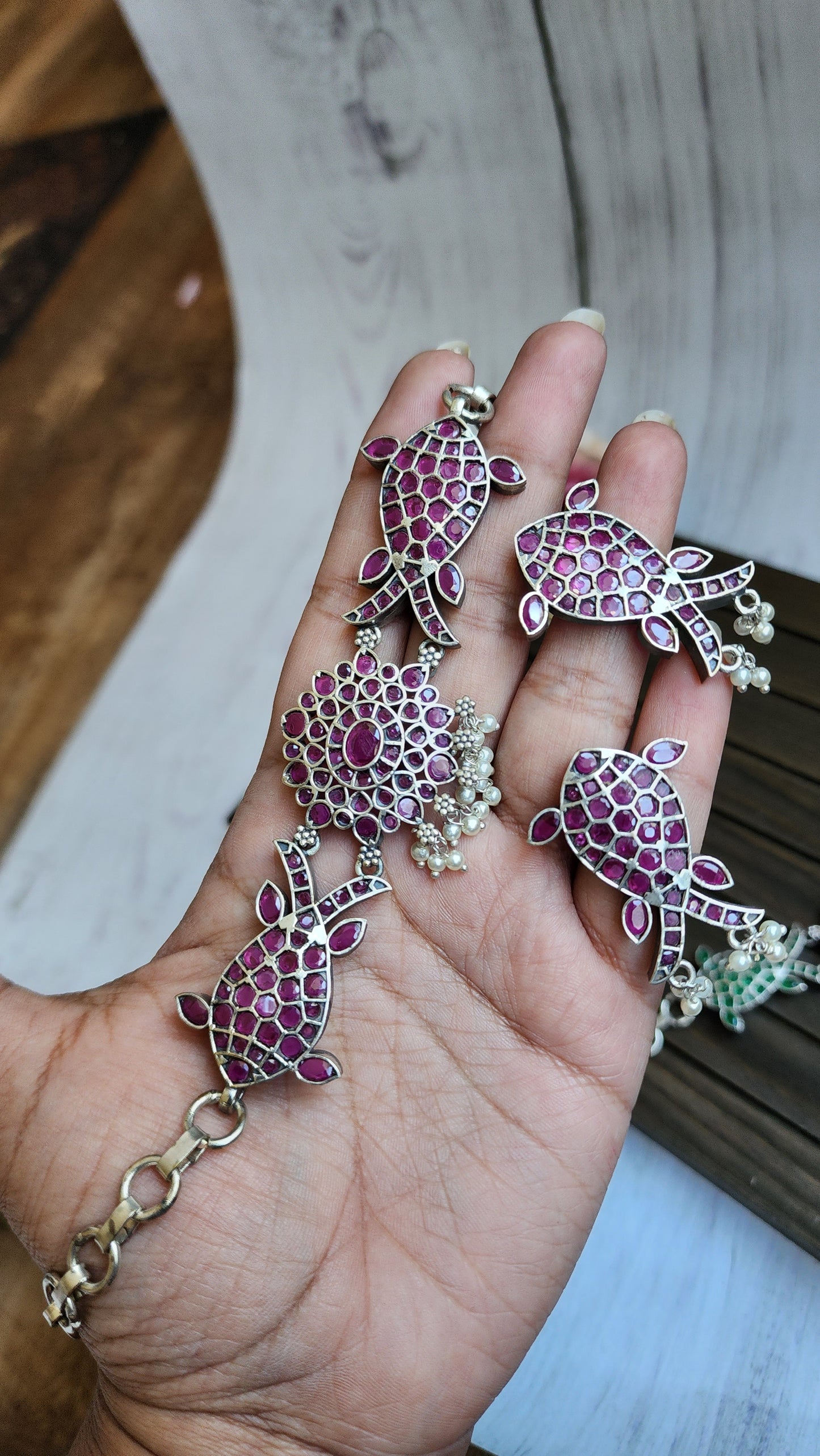 Fish Silver alike peacock choker necklace set