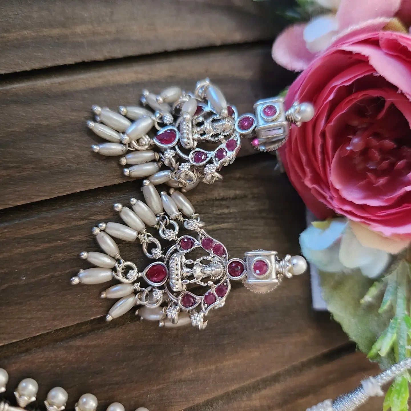 Randir silveralike guttapusalu fusion necklace set