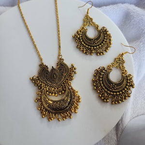 Boumika antique necklace set