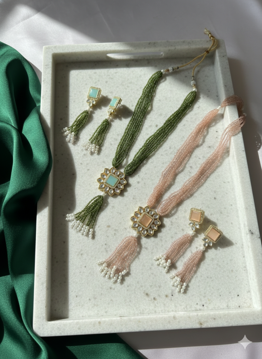 Beaded goldplated statement necklace set