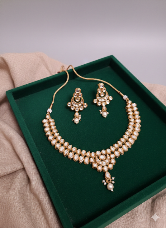 Arva kundan necklace set with maang tikka Traditional Kundan Necklace Set with Earrings & Maang Tikka | Funcre8tions