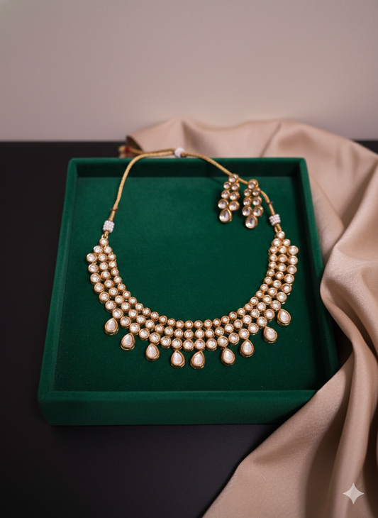 Arva kundan necklace set