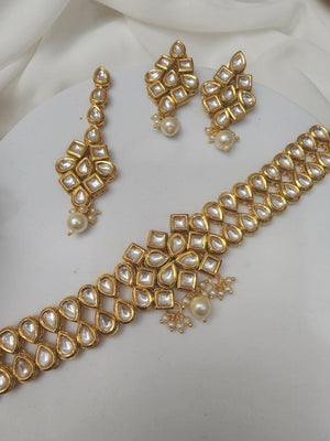 Aashwi kundan meenakari necklace set