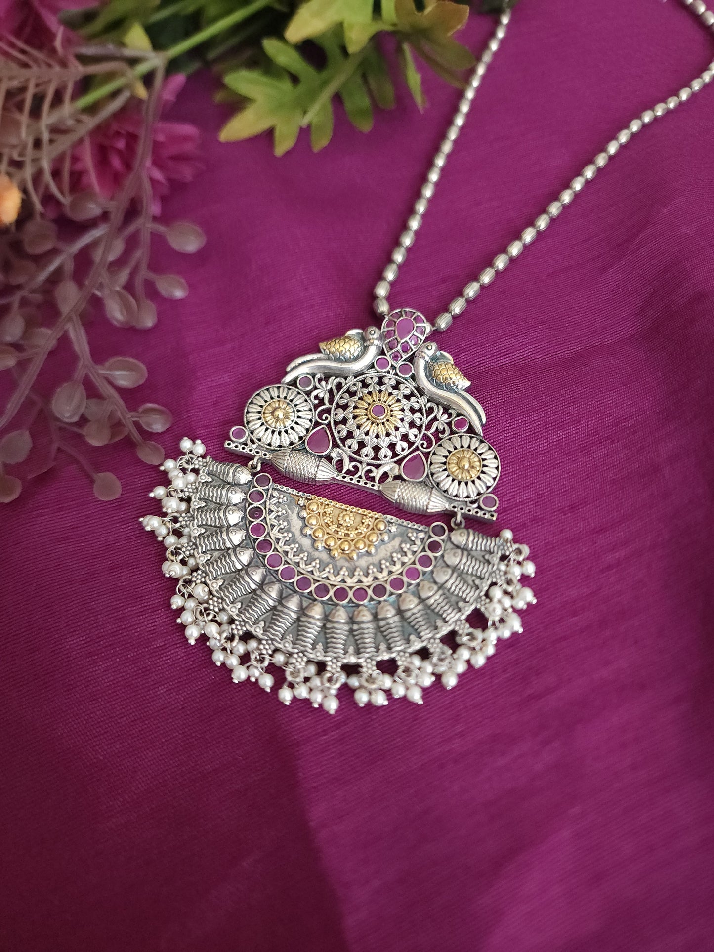 Amora dualtone silver alike necklace